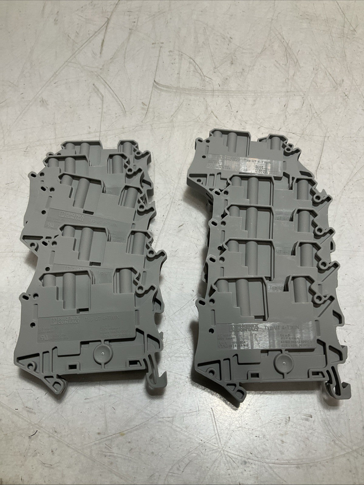 PHOENIX CONTACT 3044364 UT4- TWIN FEED TERMINAL BLOCK LOT 36 Z2M