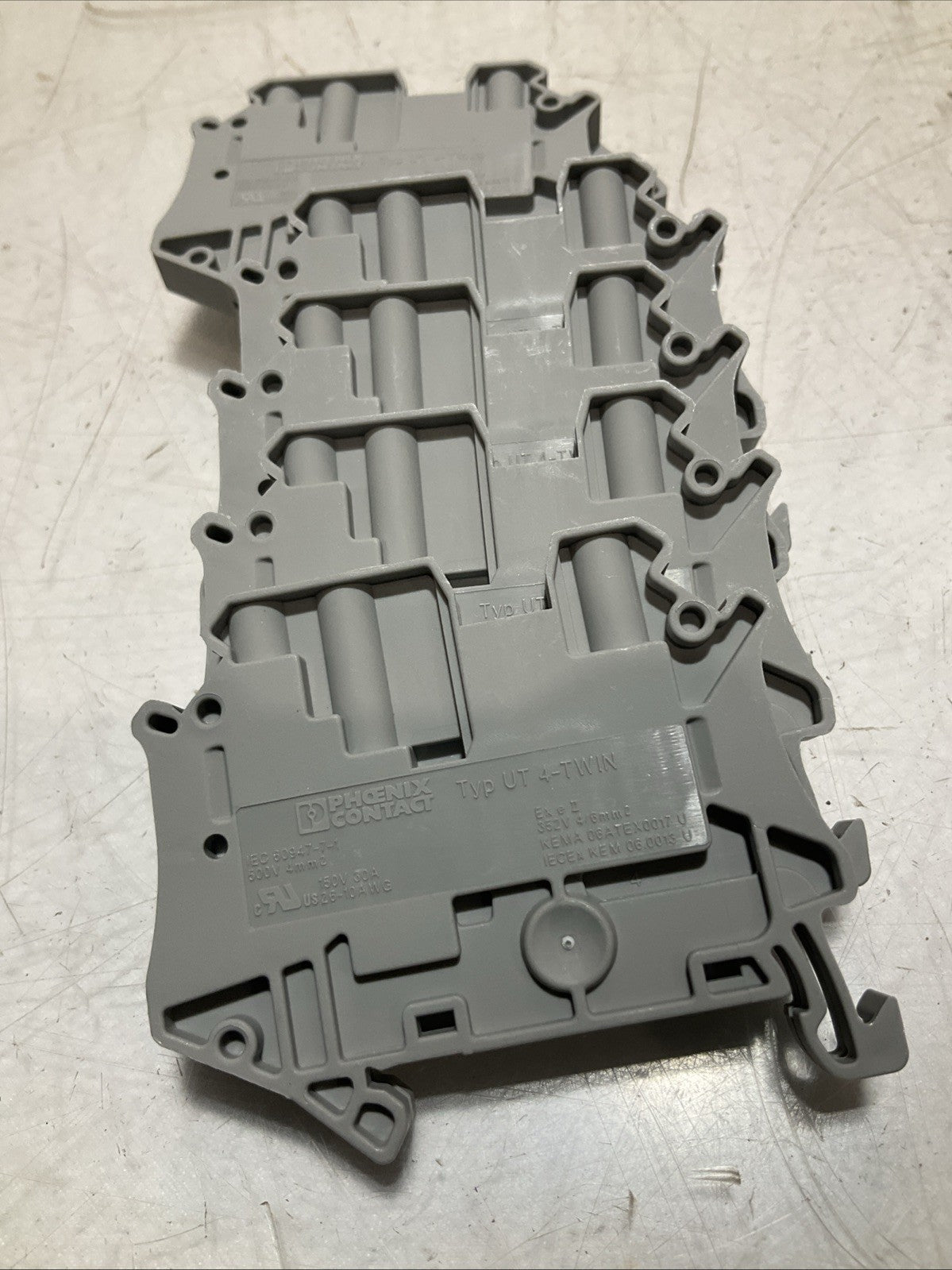 PHOENIX CONTACT 3044364 UT4- TWIN FEED TERMINAL BLOCK LOT 36 Z2M