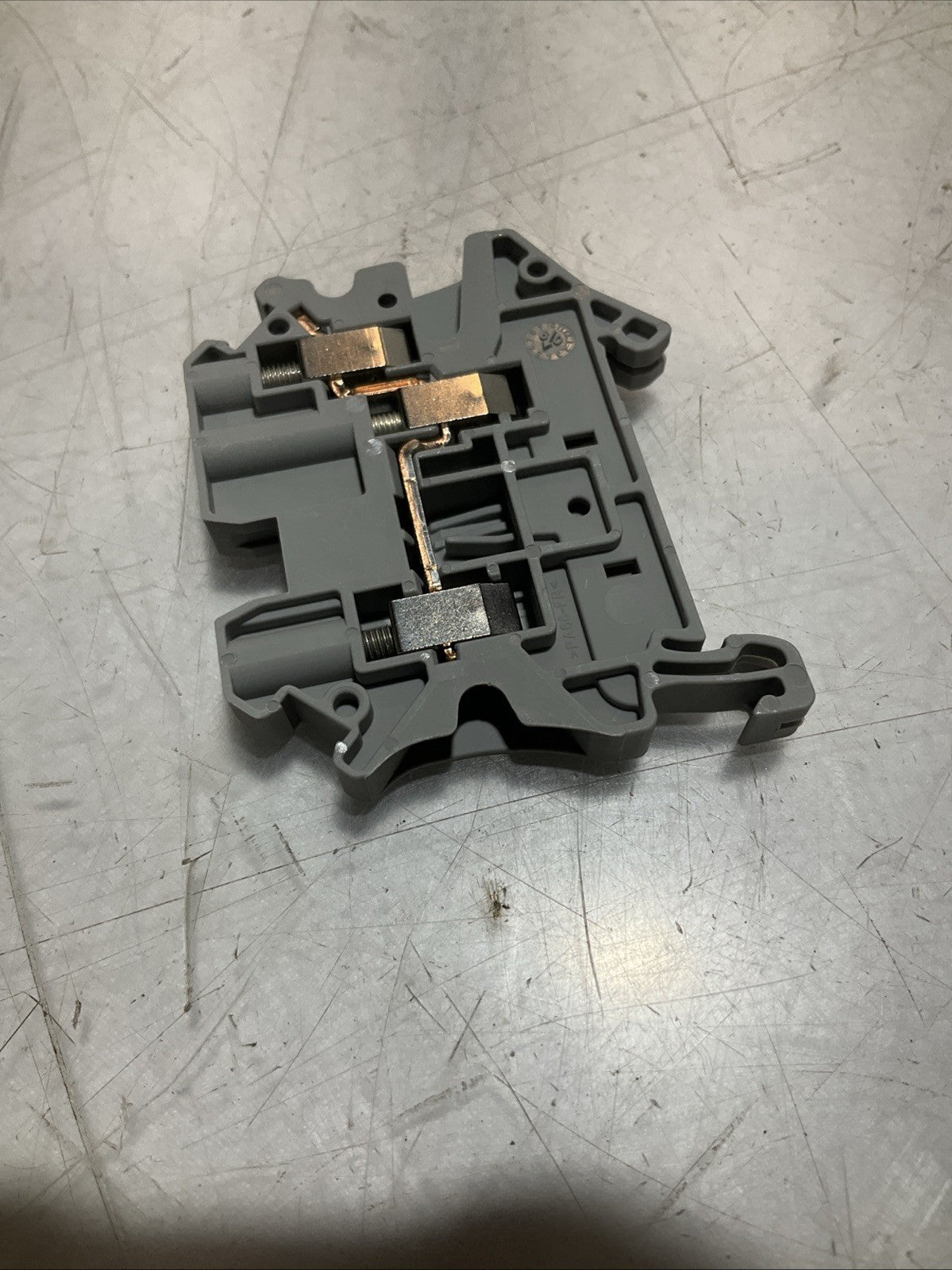 PHOENIX CONTACT 3044364 UT4- TWIN FEED TERMINAL BLOCK LOT 36 Z2M