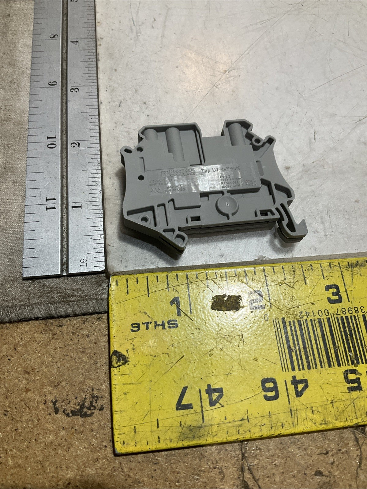 PHOENIX CONTACT 3044364 UT4- TWIN FEED TERMINAL BLOCK LOT 36 Z2M
