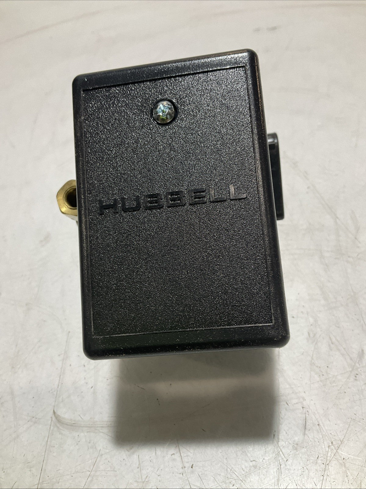 HUBBELL 69JF9LY2C FURNAS AIR COMPRESSOR PRESSURE CONTROL VALVE 140-175P Z2M