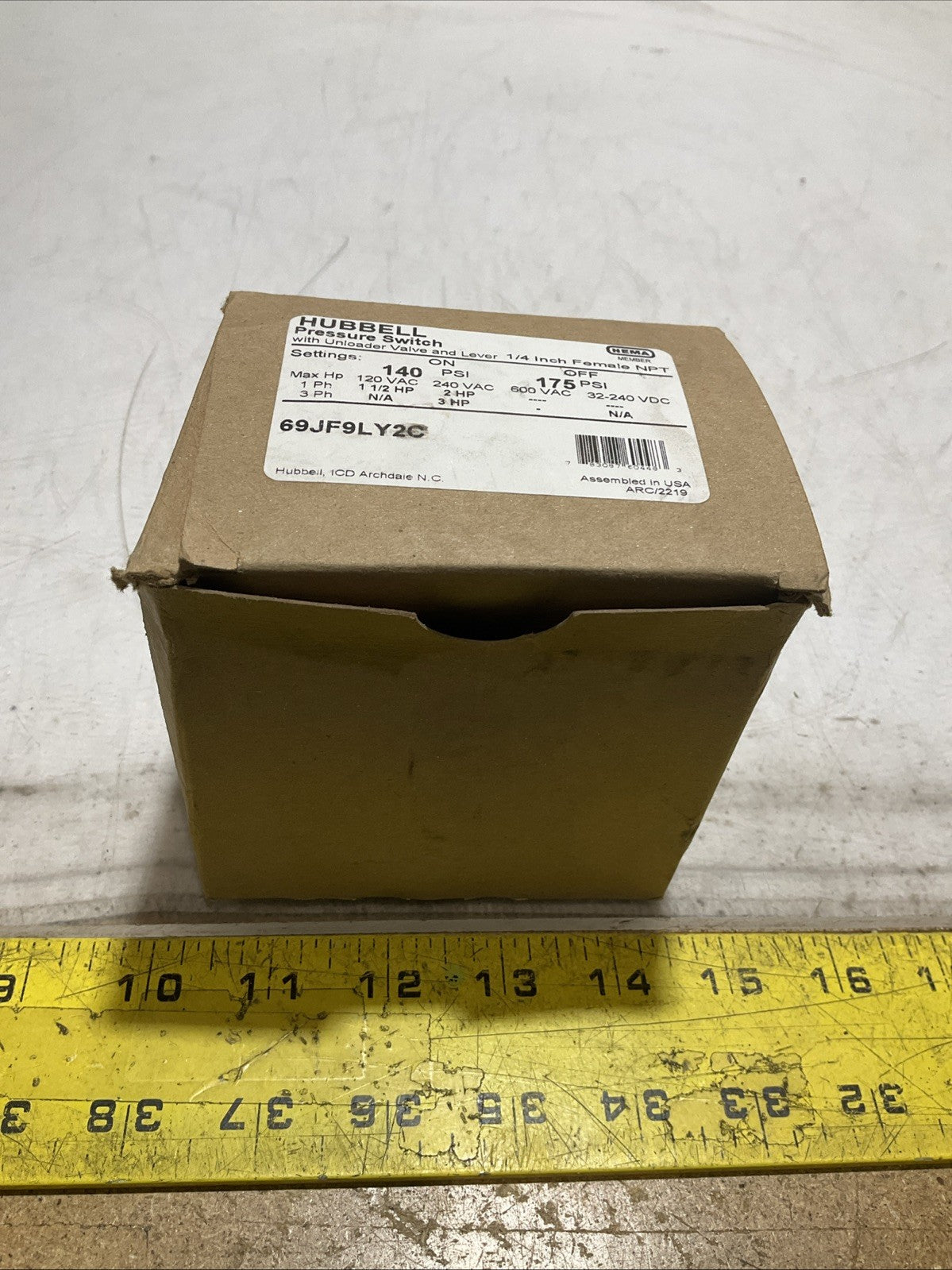 HUBBELL 69JF9LY2C FURNAS AIR COMPRESSOR PRESSURE CONTROL VALVE 140-175P Z2M