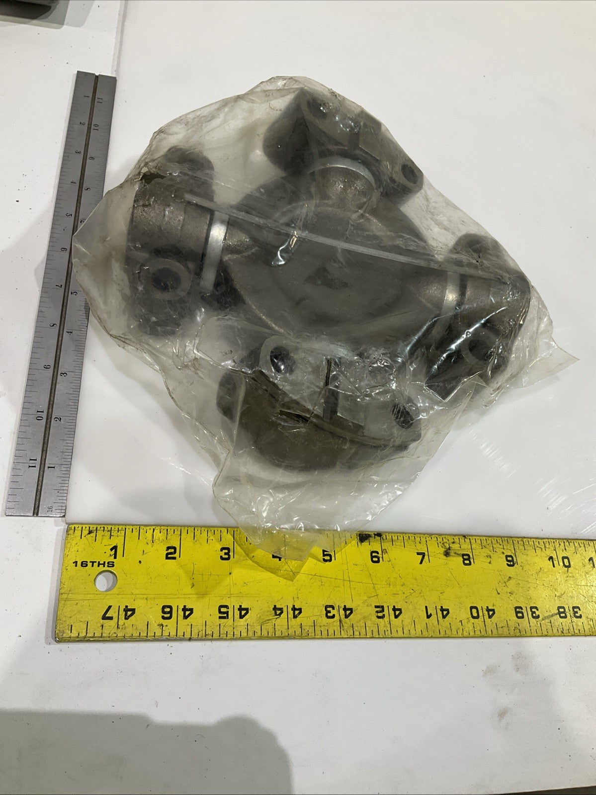 CAT- CATERPILLAR 173-0888 L UNIVERSAL JOINT SPIDER GP DRIVE ASSEMBLY Y2M