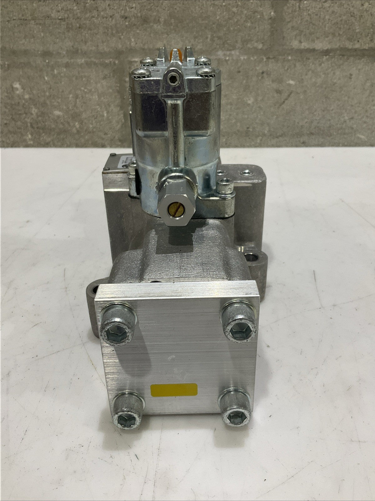 PARKER L6758910253 K175903553 SOLENOID VALVE 140 PSIG 120/110VAC 60/50HZ 12W Z2M