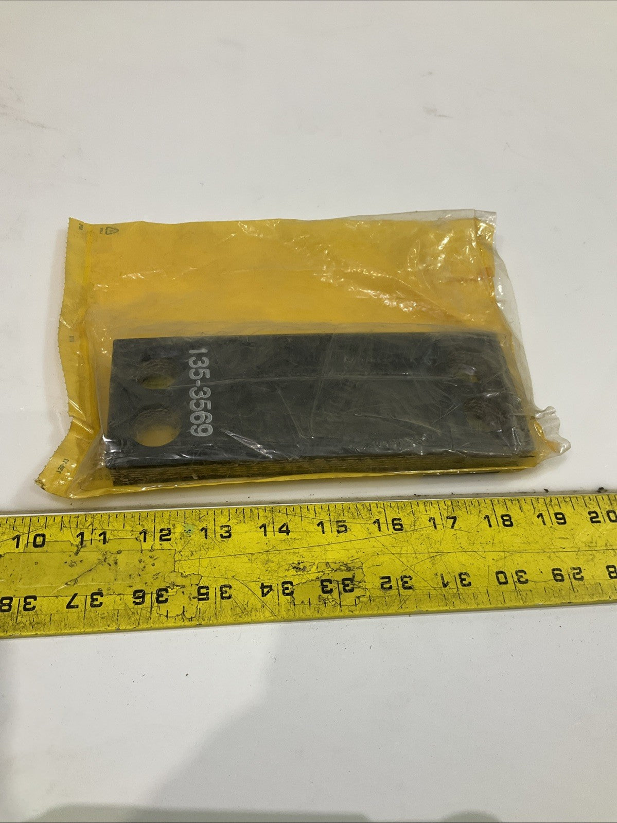 CAT- CATERPILLARS 1353569 OEM BELT LOT OF 2 Z2M
