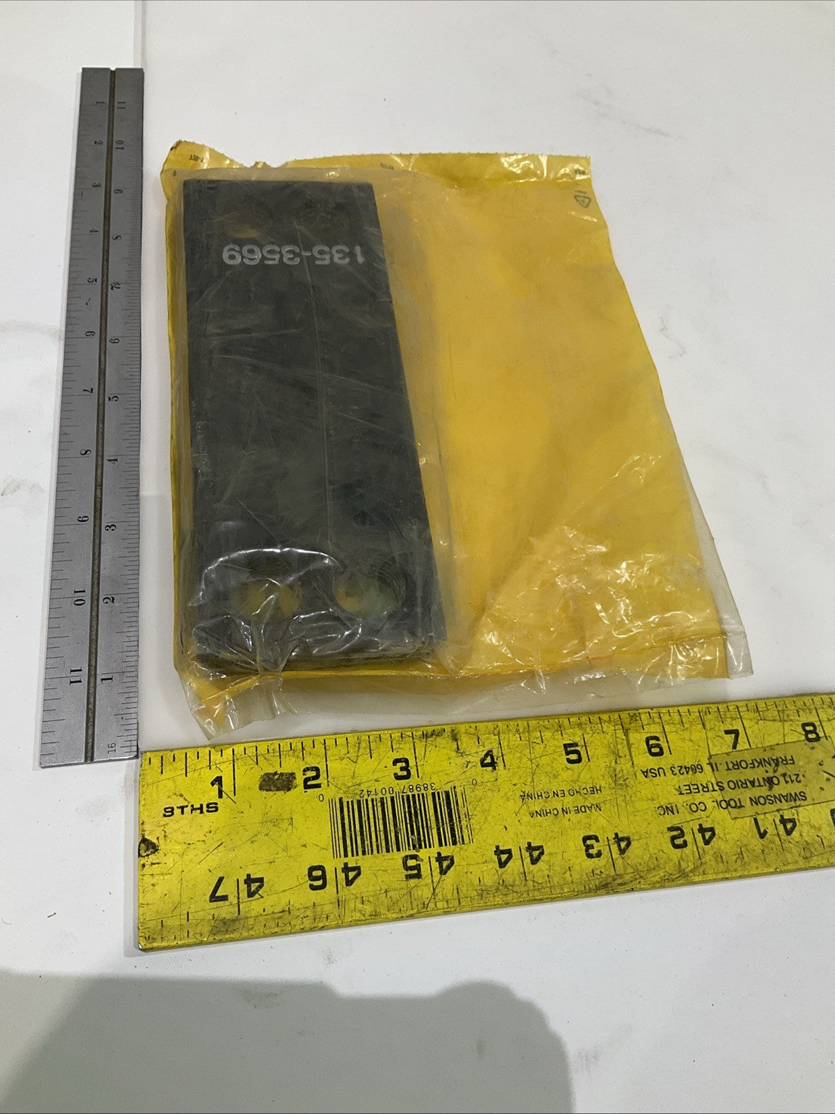 CAT- CATERPILLARS 1353569 OEM BELT LOT OF 2 Z2M