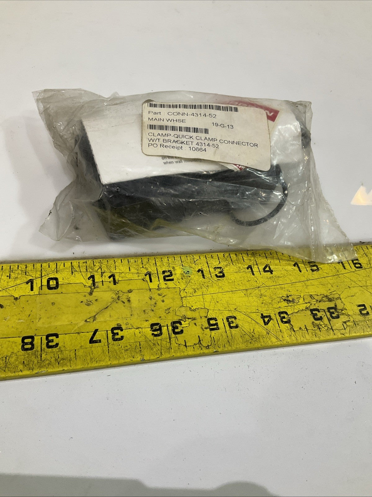 NORGREN CONN 4314-52 QUICK CLAMP AND WALL BRACKET Z2M