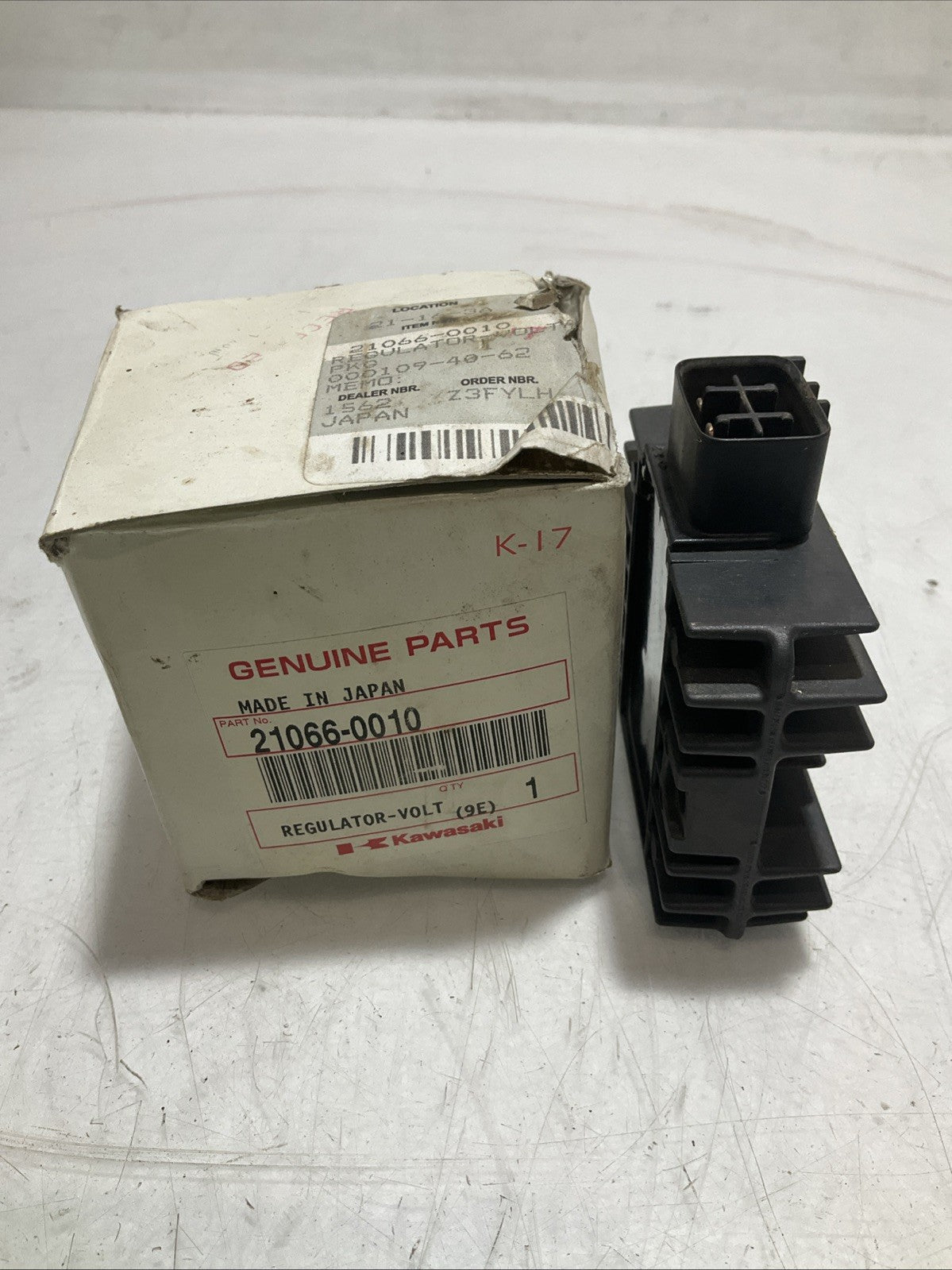 KAWASAKI 21066-0010 REGULATOR VOLTAGE Z2M
