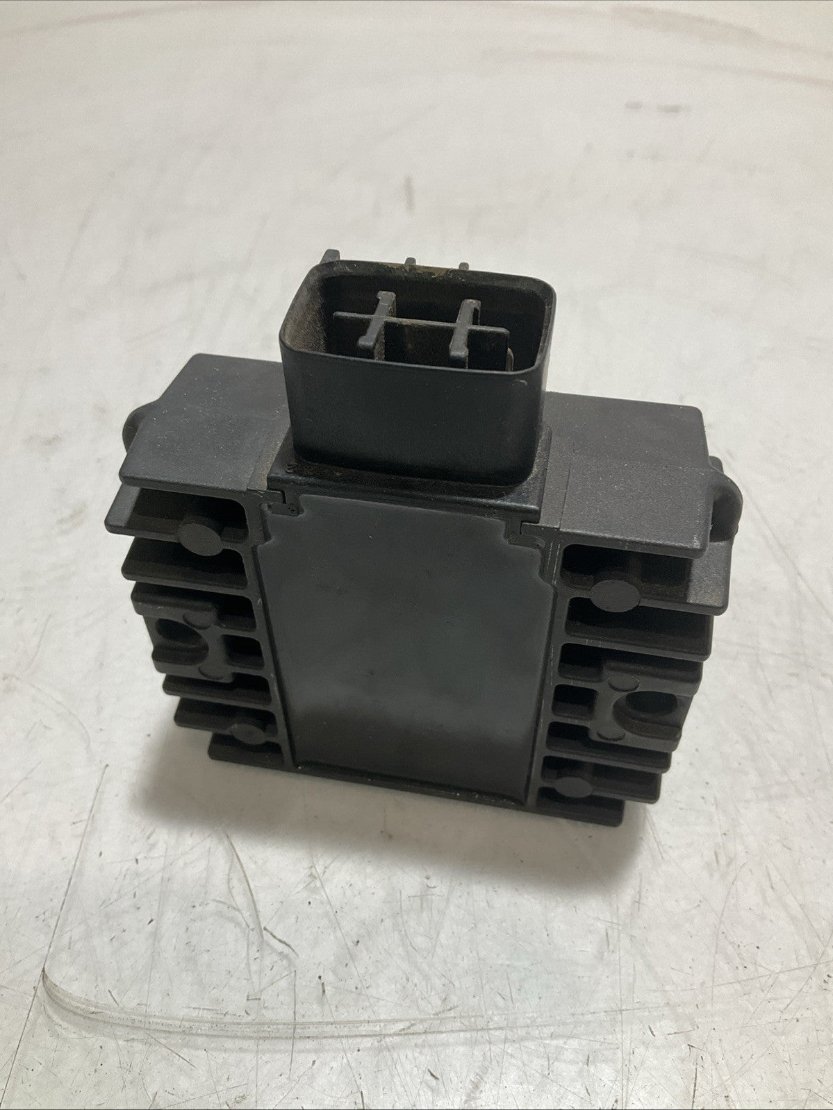 KAWASAKI 21066-0010 REGULATOR VOLTAGE Z2M