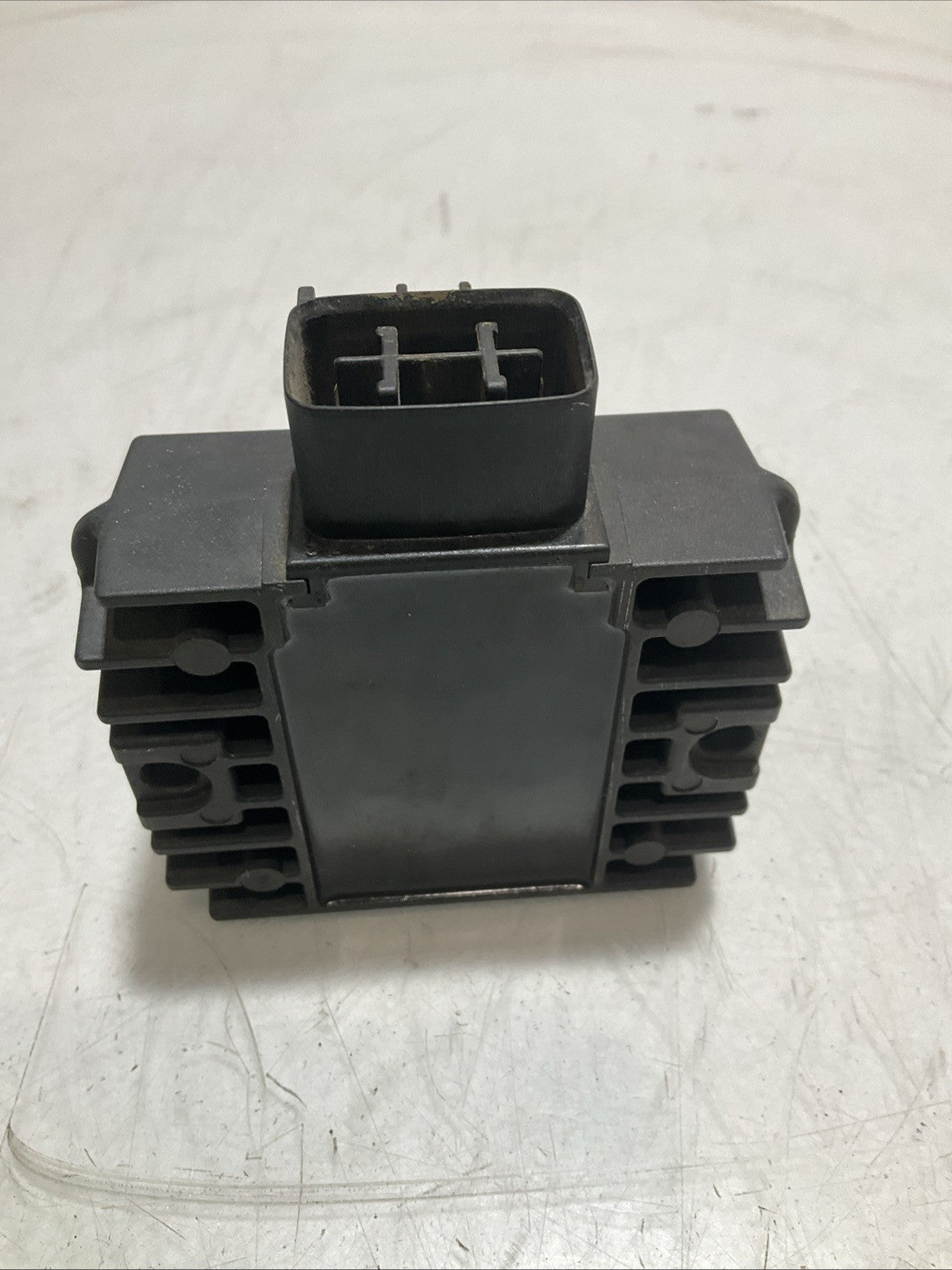 KAWASAKI 21066-0010 REGULATOR VOLTAGE Z2M