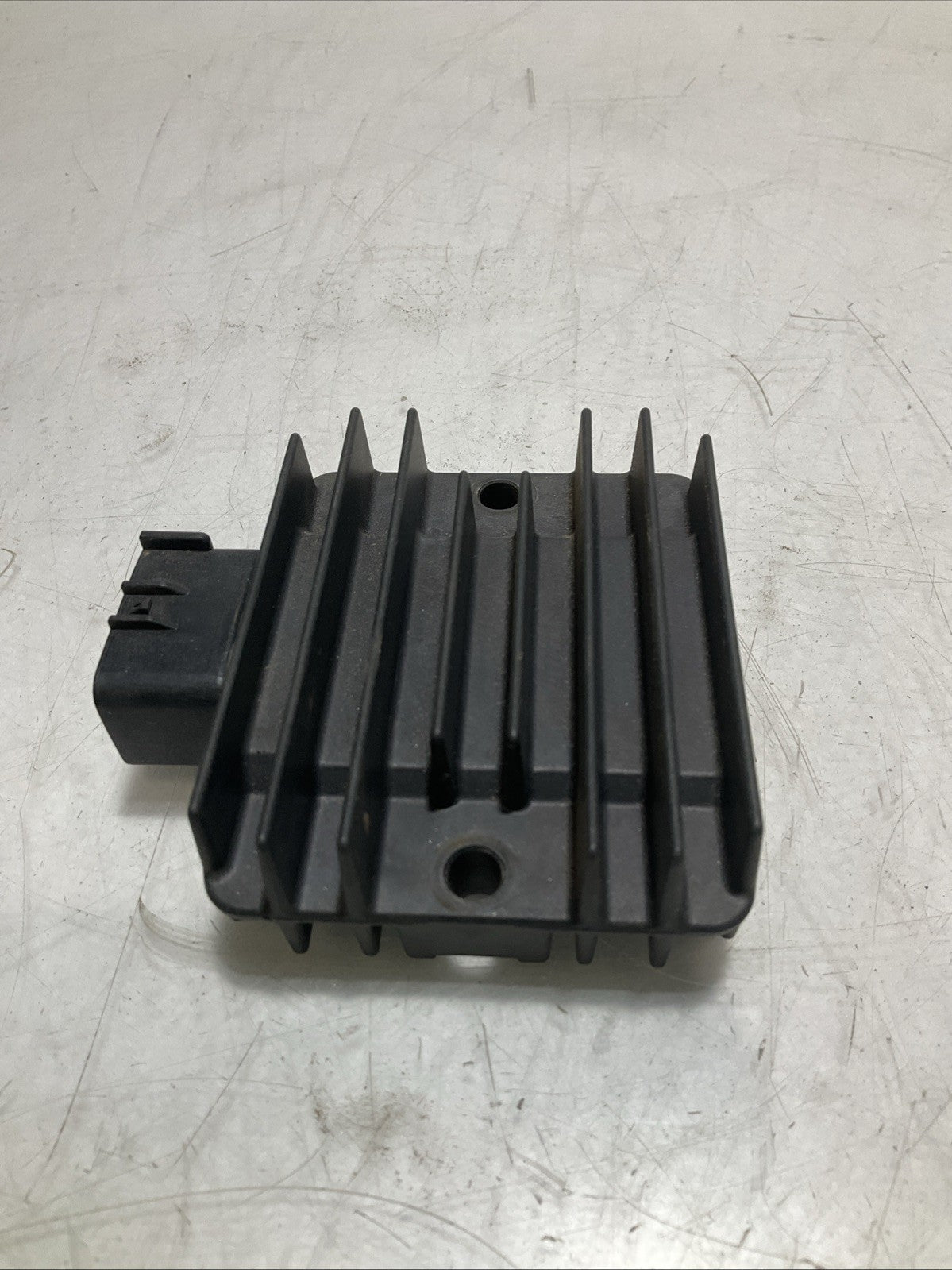 KAWASAKI 21066-0010 REGULATOR VOLTAGE Z2M