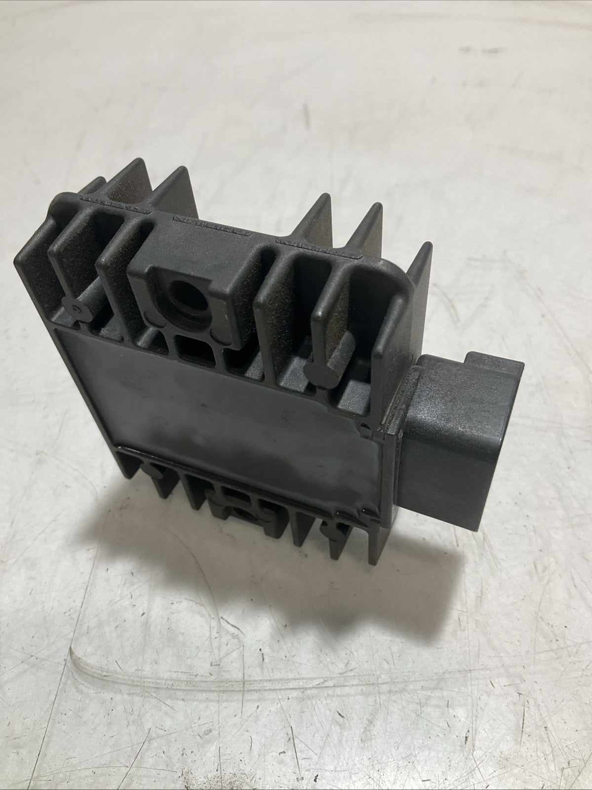 KAWASAKI 21066-0010 REGULATOR VOLTAGE Z2M