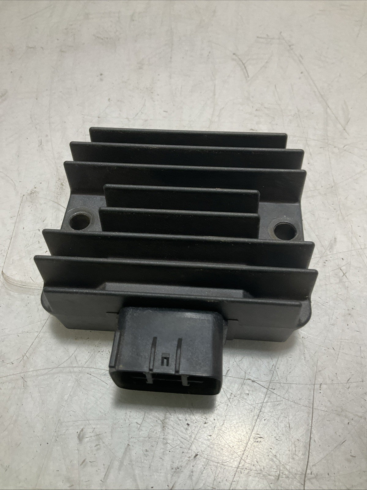 KAWASAKI 21066-0010 REGULATOR VOLTAGE Z2M