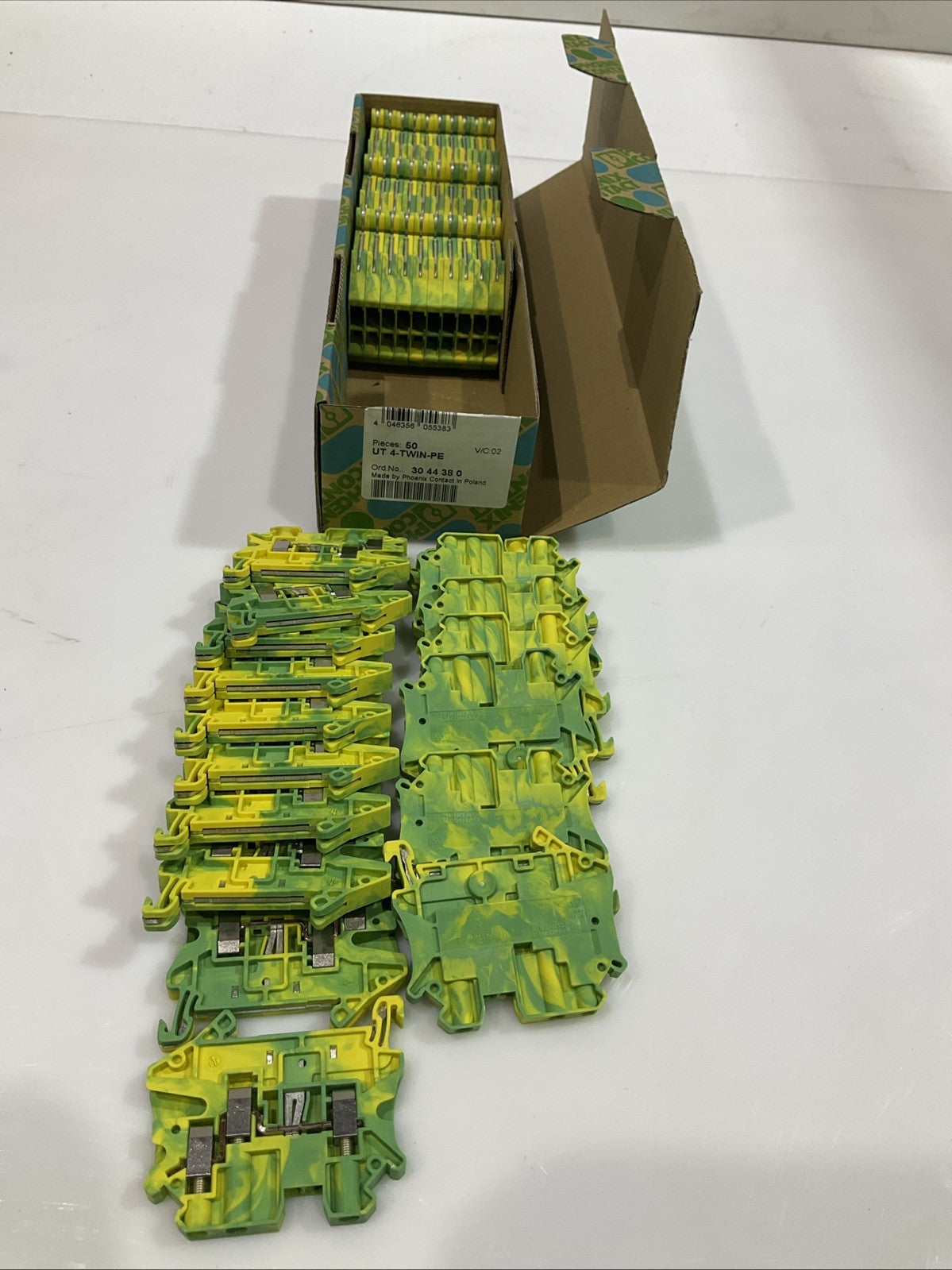 PHOENIX CONTACT UT4-TWIN-PE 3044380 CONDUCTOR TERMINAL BLOCK LOT 50 Y2M