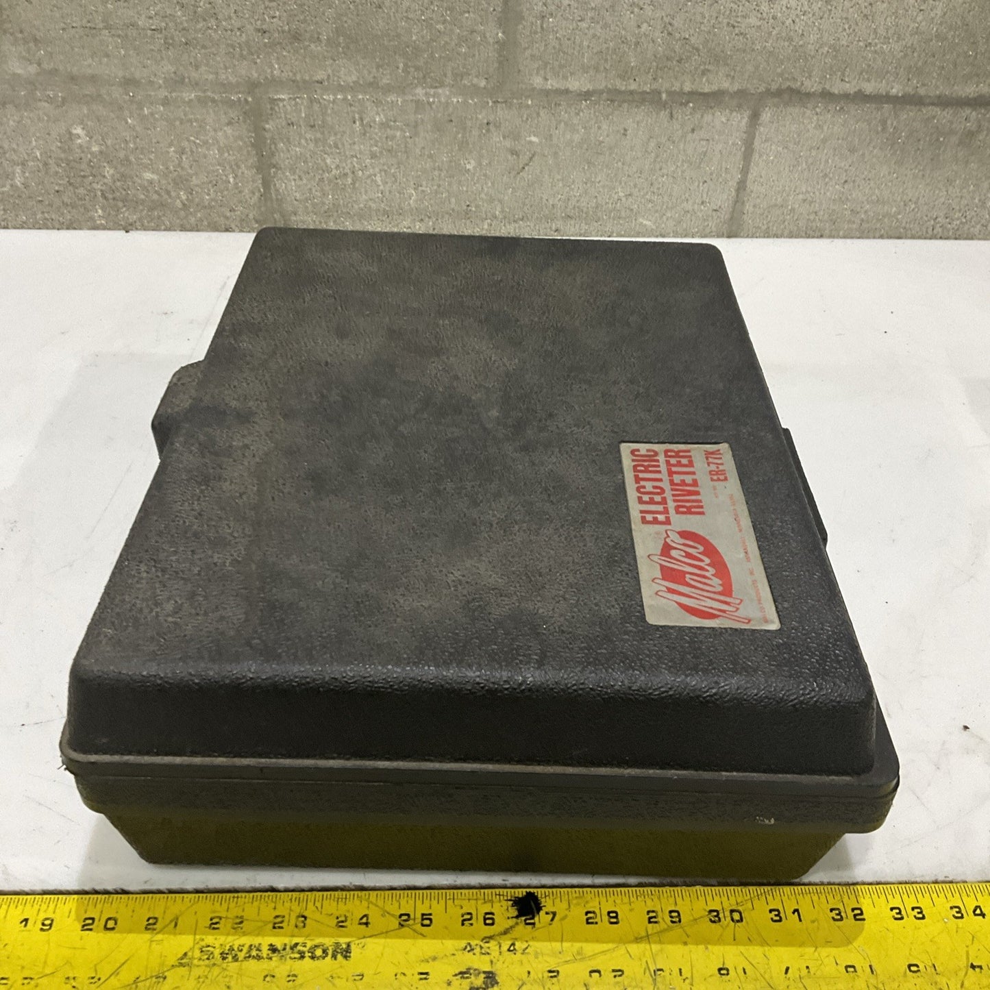 MALCO ER-77K ELECTRIC RIVETER 115-120 VAC 25-60 HZ N.L R.P.M 700 Z2M