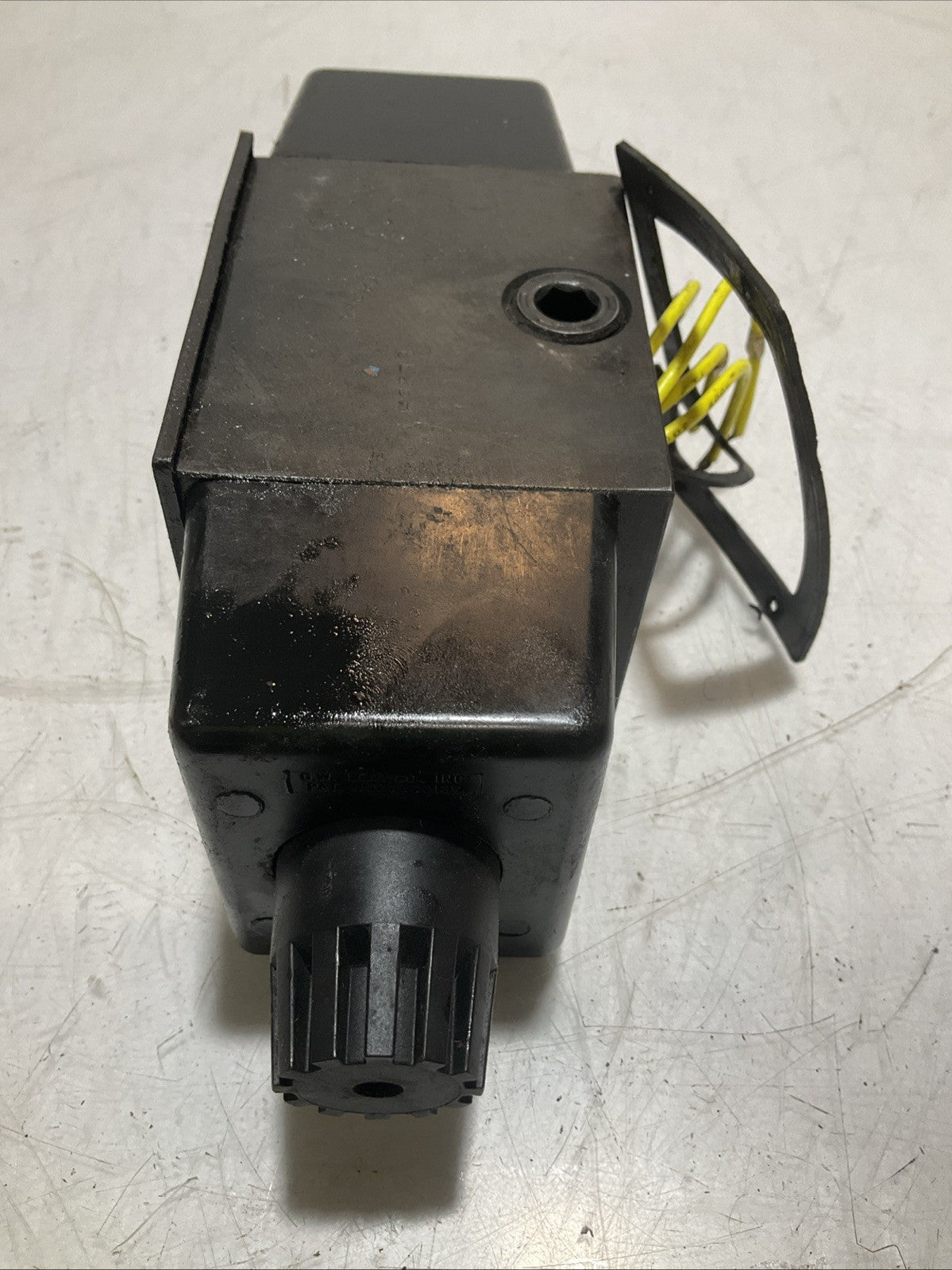 PARKER D3W1CNYC HYDRAULIC DIVISION VALVE Y2M