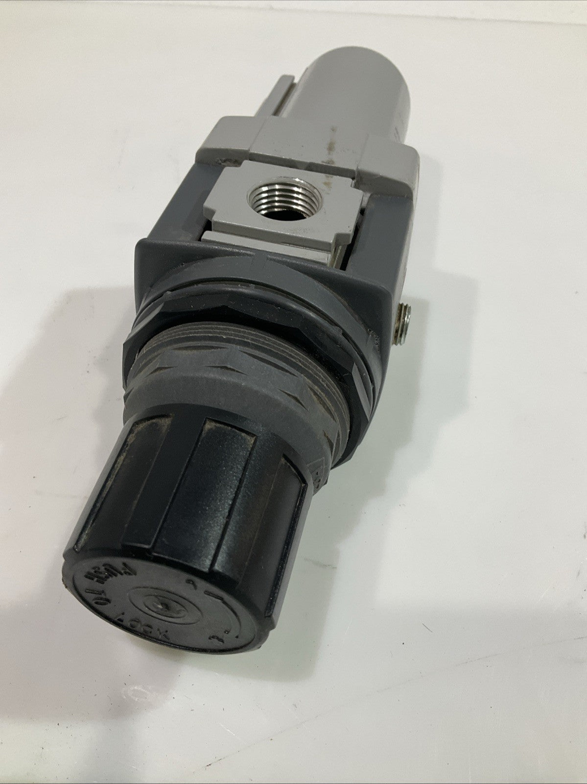 PARKER P33EA94ESABNGP GLOBAL FILTER PRESSURE REGULATOR Y2M