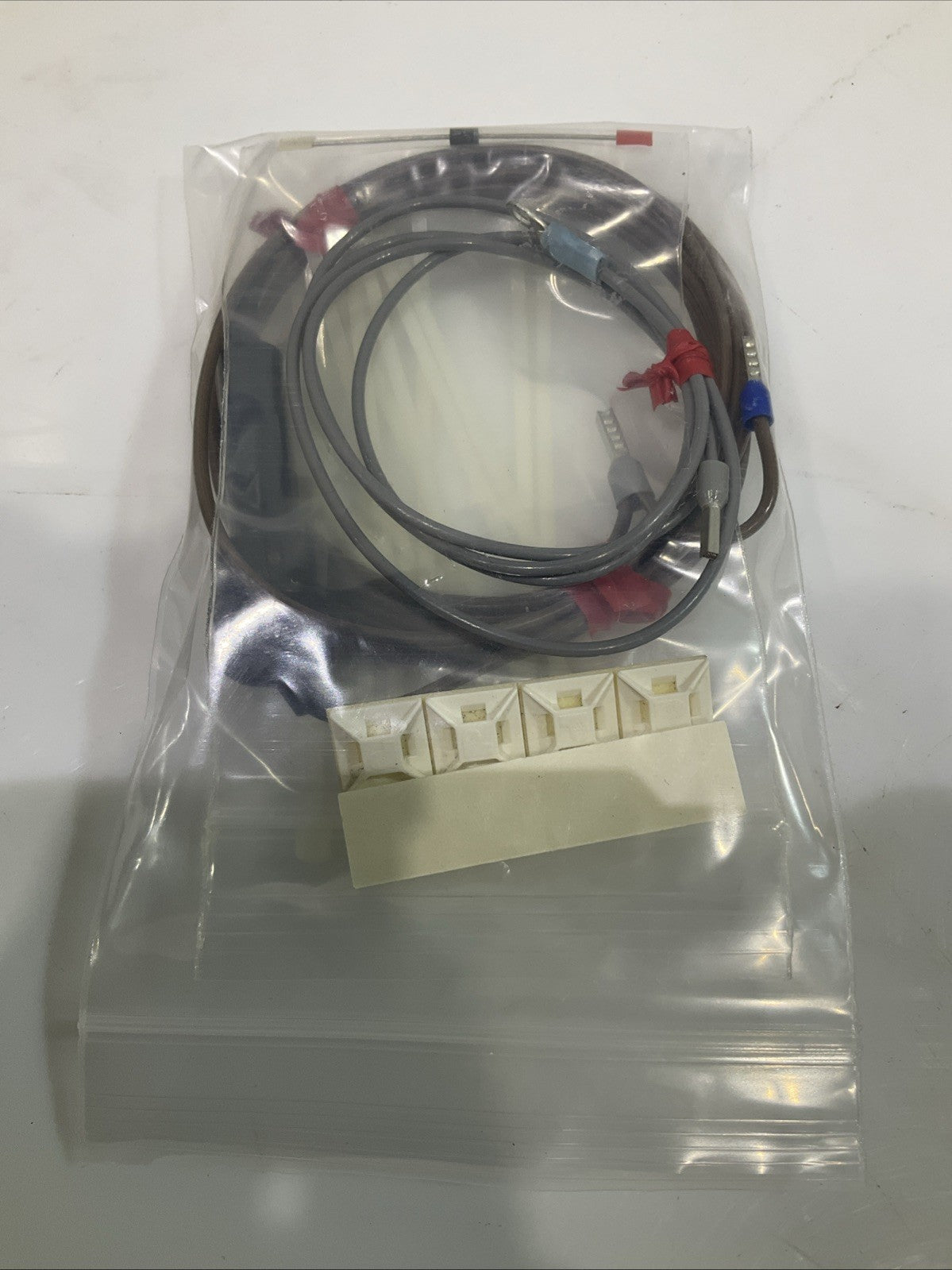 PHOENIX CONTACT NR. 2980225 CONTACT BLOCK RELAY BASE LOT OF 4 Y2M