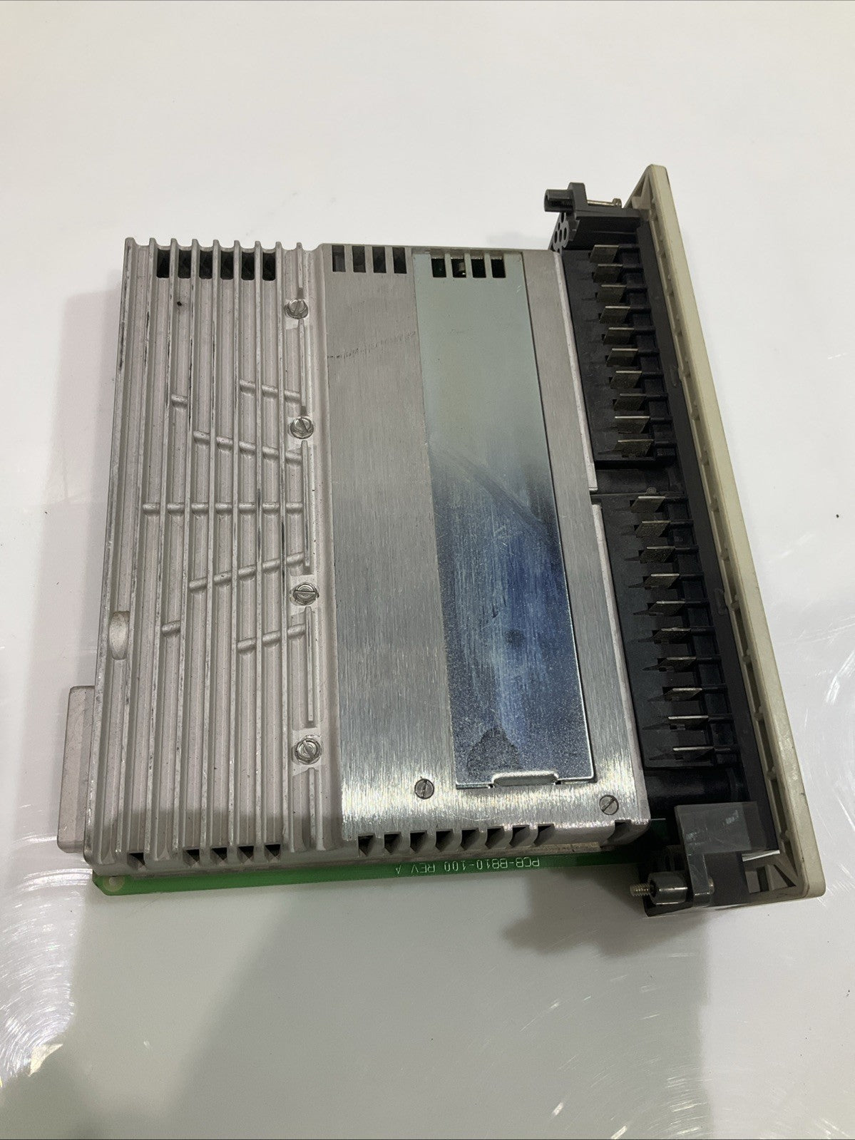 MODICON AS-B810-008 B810 115VAC ISOLATED OUTPUT MODULE Y2M