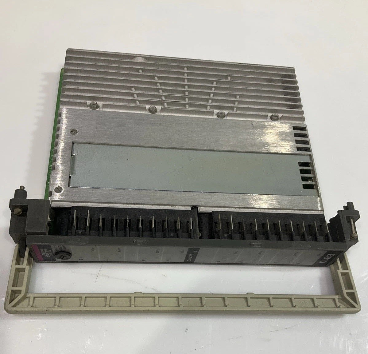 MODICON AS-B810-008 B810 115VAC ISOLATED OUTPUT MODULE Y2M