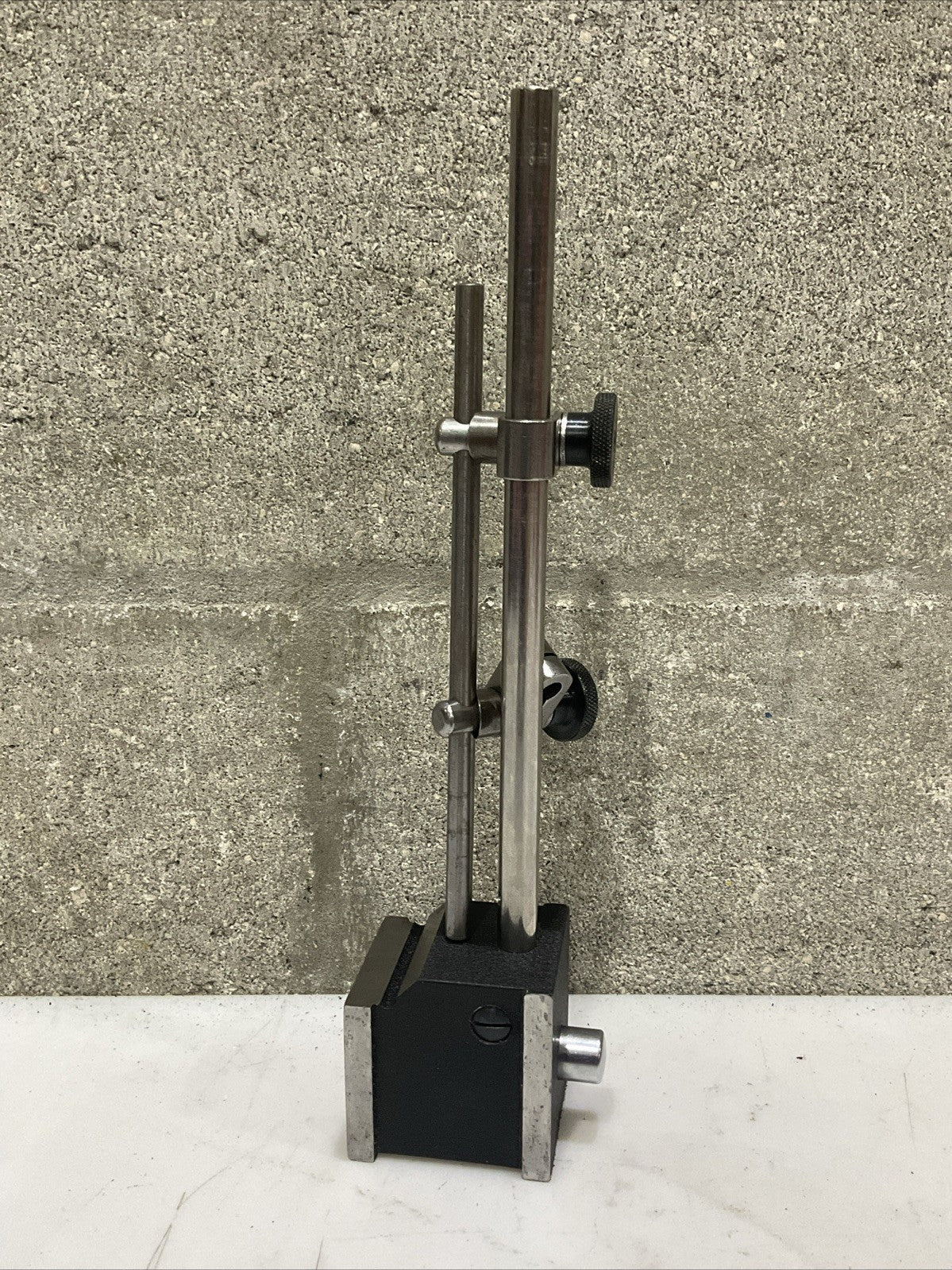 STARRETT 657 AA MAGNETIC BASE INDICATOR HOLDER Z2M