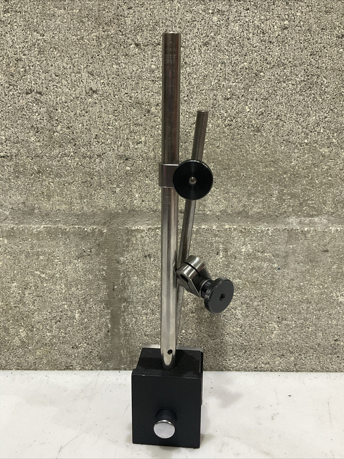STARRETT 657 AA MAGNETIC BASE INDICATOR HOLDER Z2M