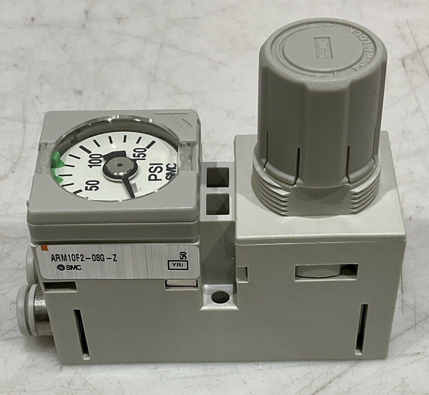 SMC ARM10F2-08G-Z COMPACT MANIFOLD REGULATOR U3S