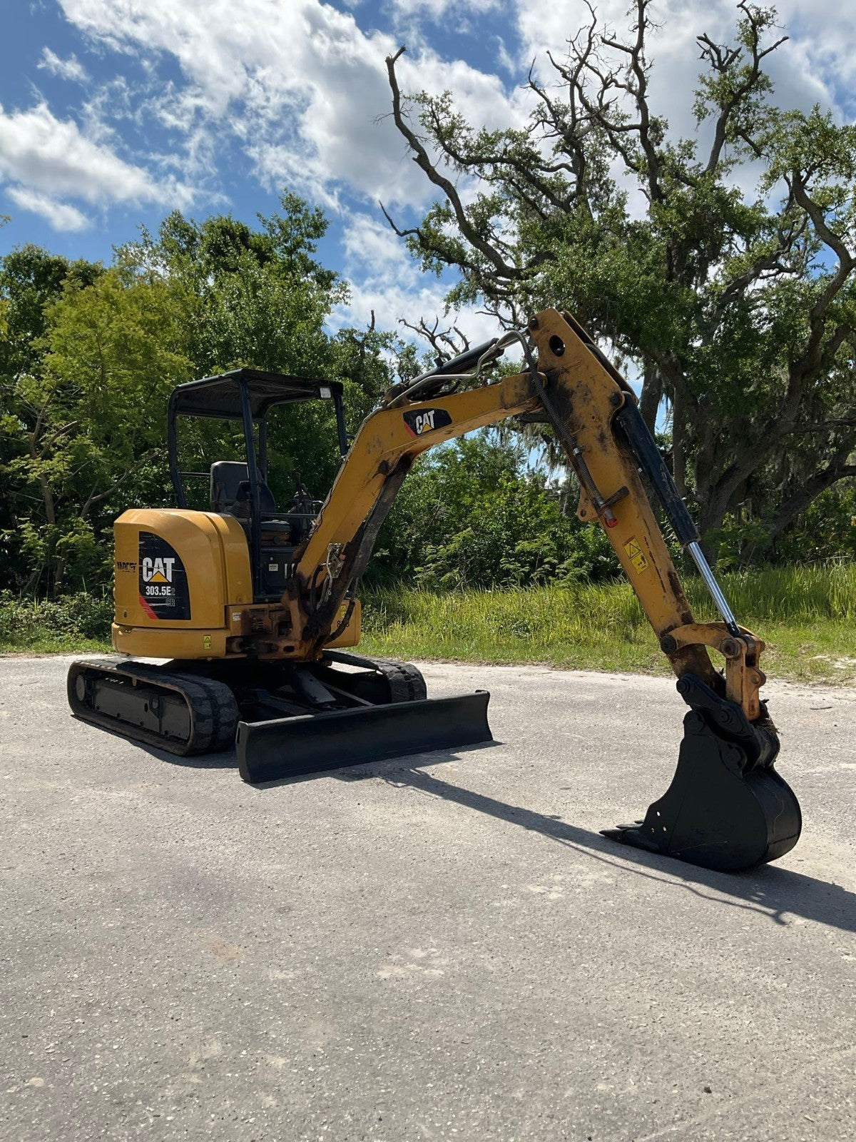 2018 CATERPILLAR EXCAVATOR MODEL 303:5E2, DIESEL