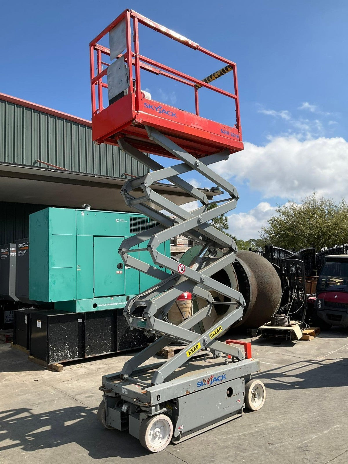 SKYJACK SCISSOR LIFT MODEL SJIII 3219, ELECTRIC, APPROX MAX PLATFORM HEIGHT 19FT