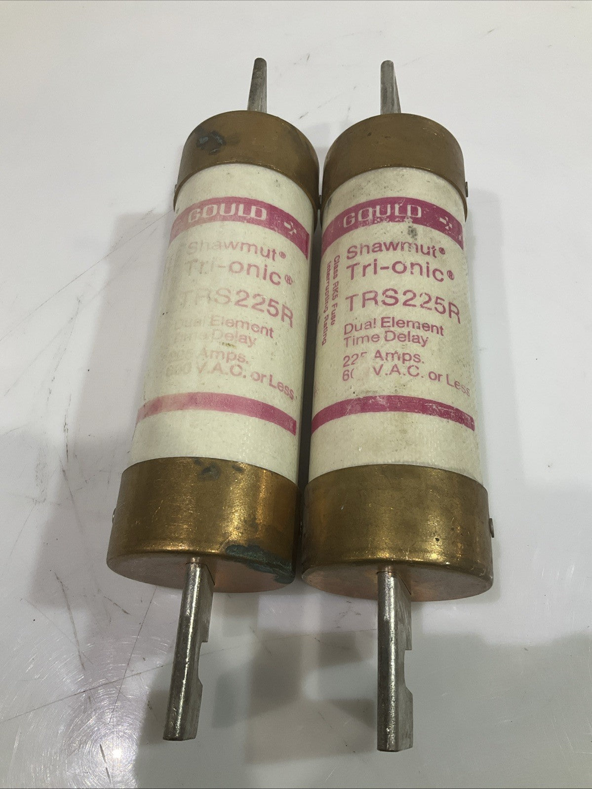 GOULD SHAWMUT TRS225R TIME DELAY 250AMPS 600VAC CLASS RK5 FUSE LOT OF 2 Z2M