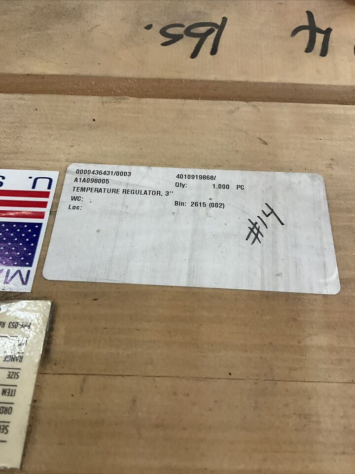 SIEMENS ROBERTSHAW A1A098005 TEMPERATURE REGULATOR 3 THERMOSTATIC VALVE