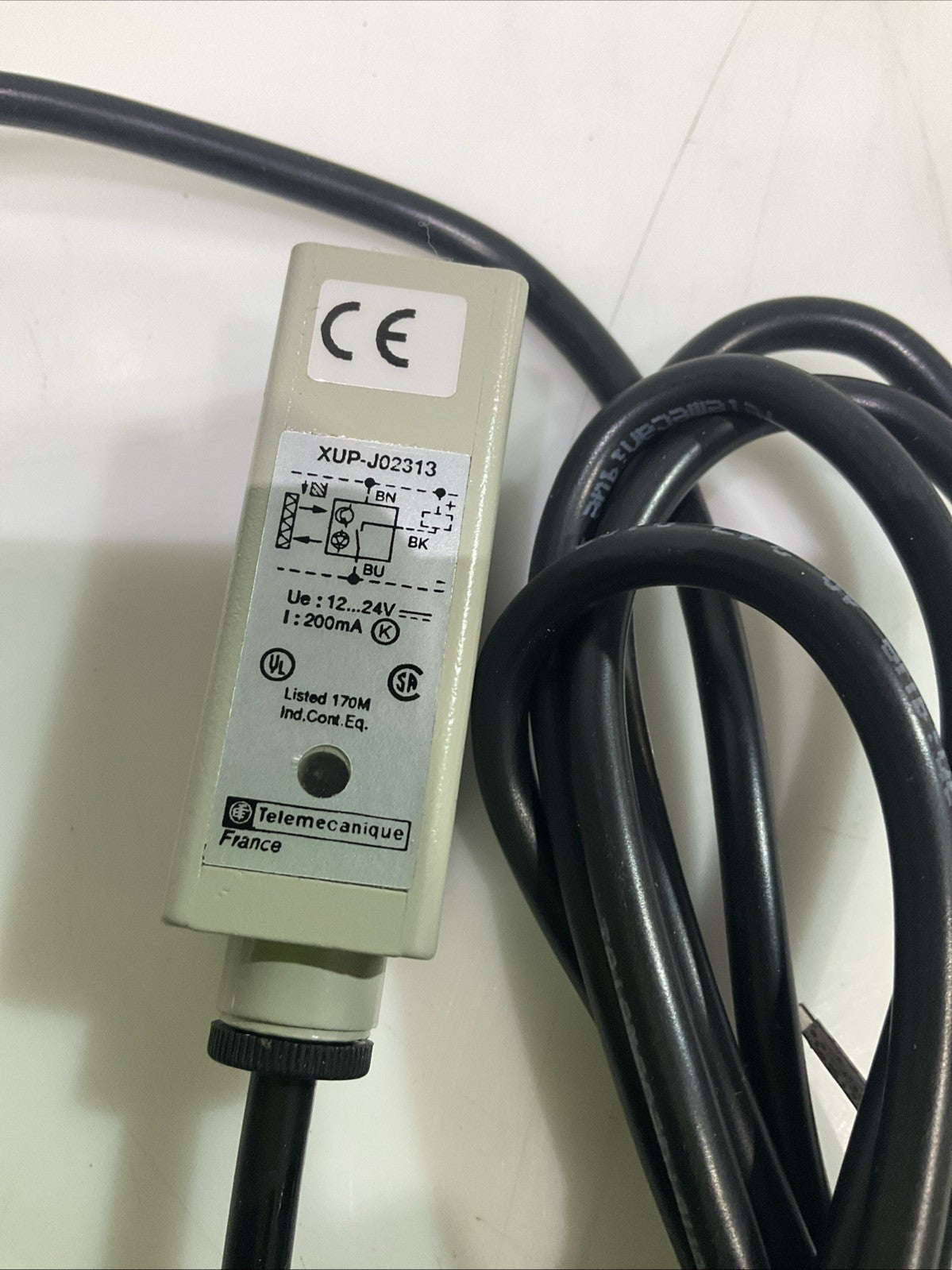 TELEMECANIQUE XUP J02313 - 034418 PHOTOELECTRIC SENSOR Z2M