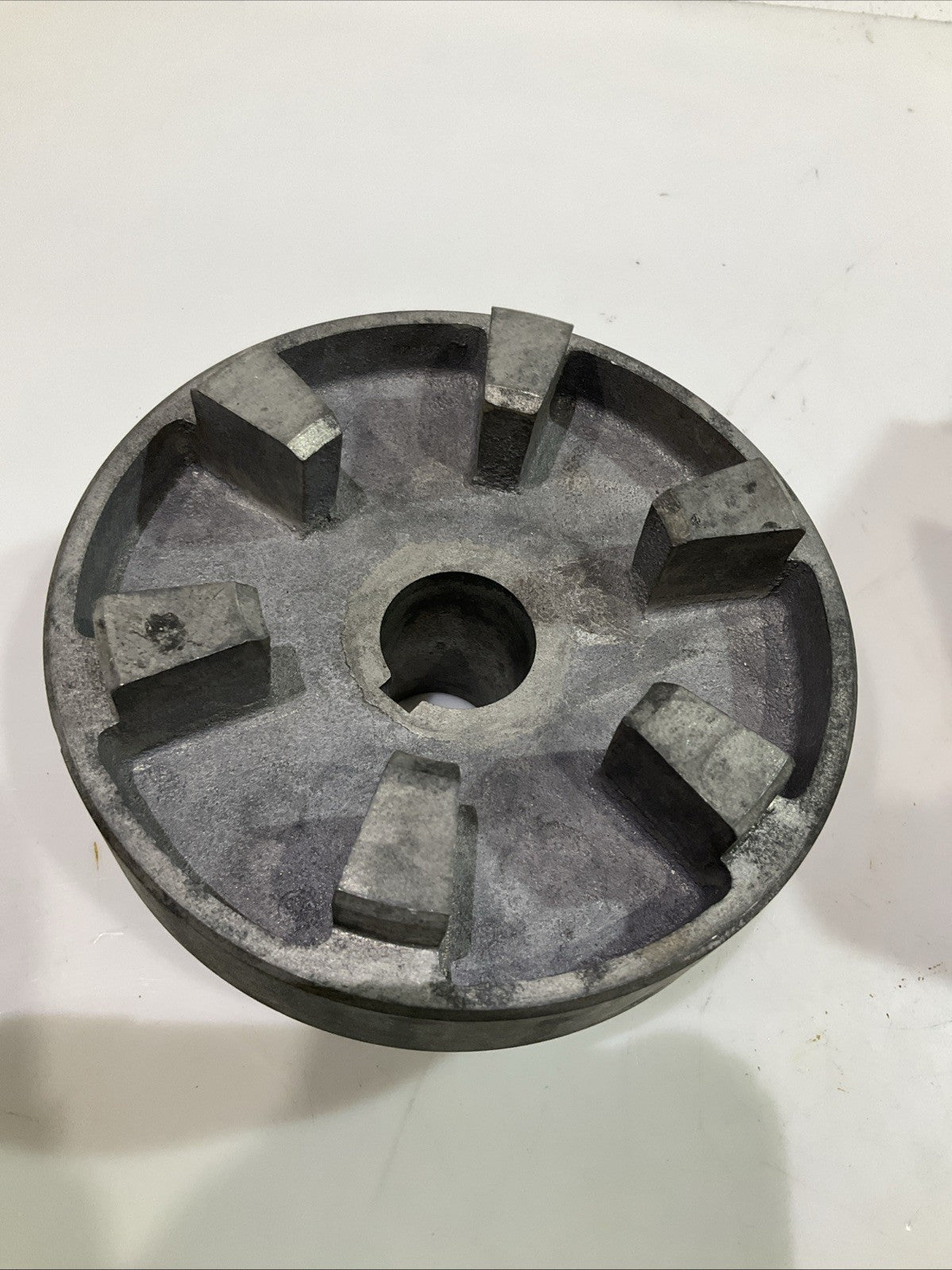 MAGNALOY 600 2-2-3/8 X5/8 FLEXIBLE COUPLING ROUND BORE HUB Z2M