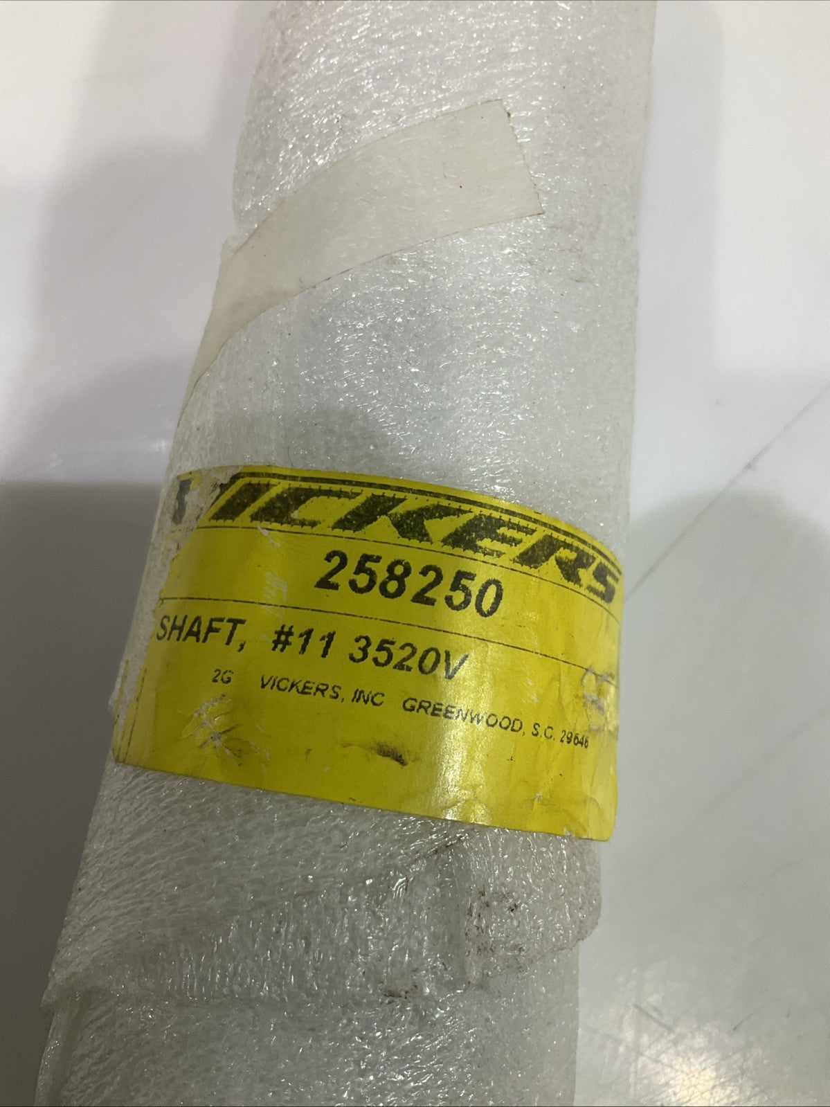 VICKERS SHAFT 258250 HYDRAULIC COMPONENT SHAFT Z2M