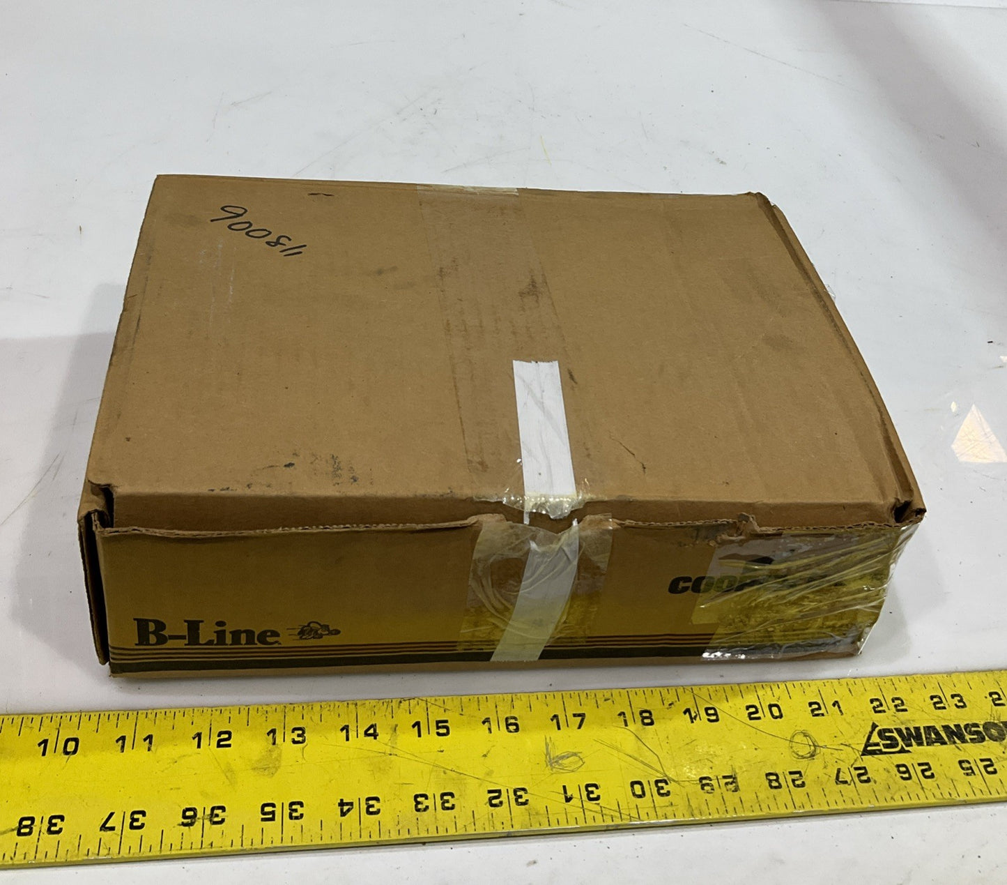 COOPER B-LINE B2002ZN 3/4EMT THINWALL CONDUIT FITING CLAMP LOT OF 14 BAGS Z2M