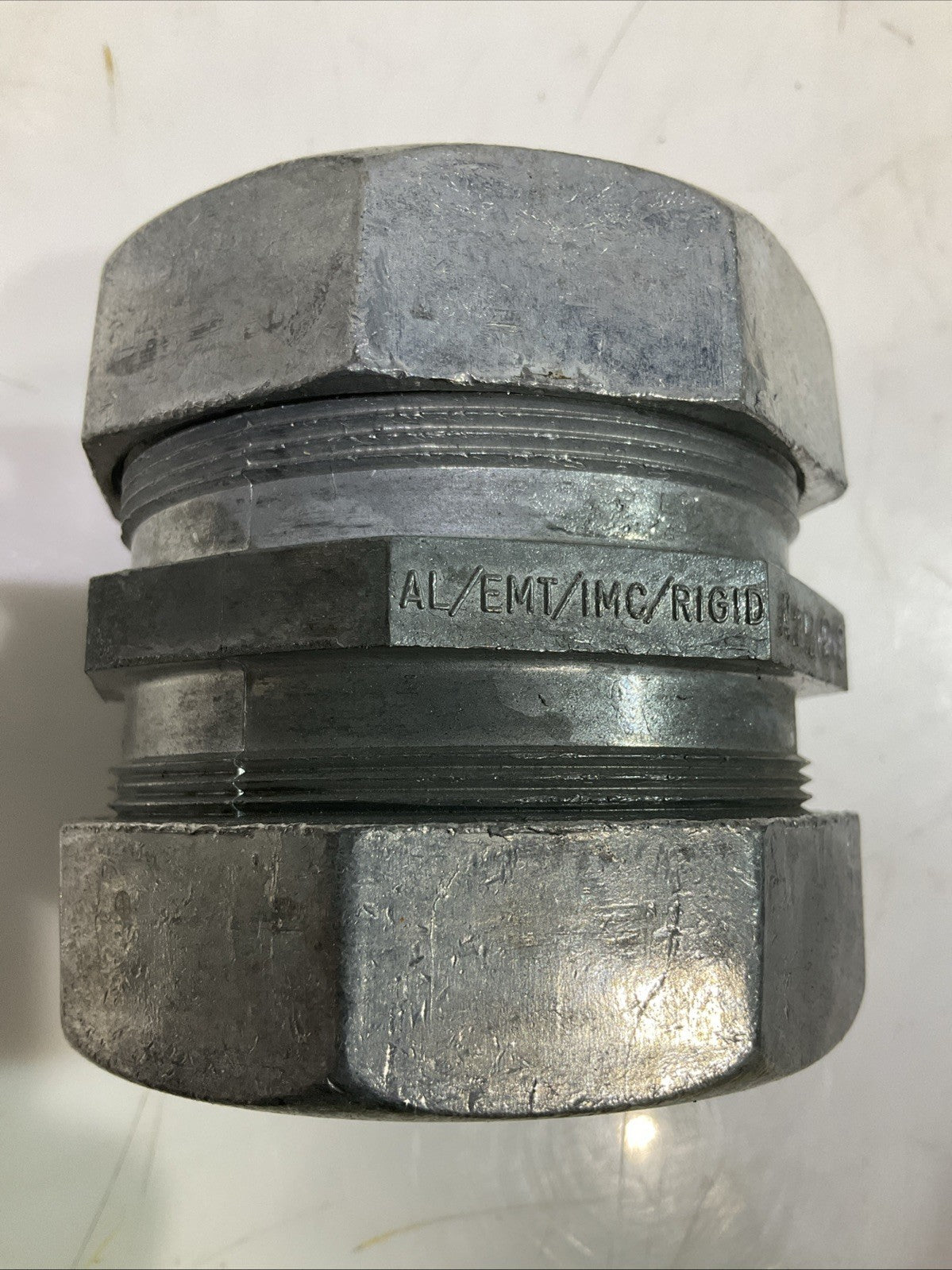 ARLINGTON 836 2-1/2 CONCRETE / RAINTIGHT COMPRESSION COUPLING CONDUIT QTY 8 Z2M