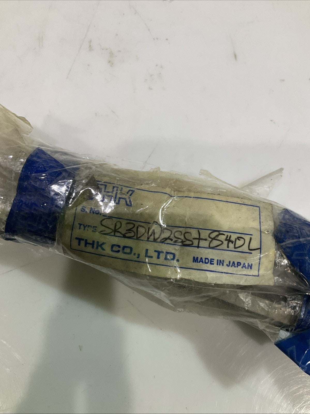 THK SR30W2SS-840L LM GUIDE LINEAR RAIL LOT OF 2 Z2M