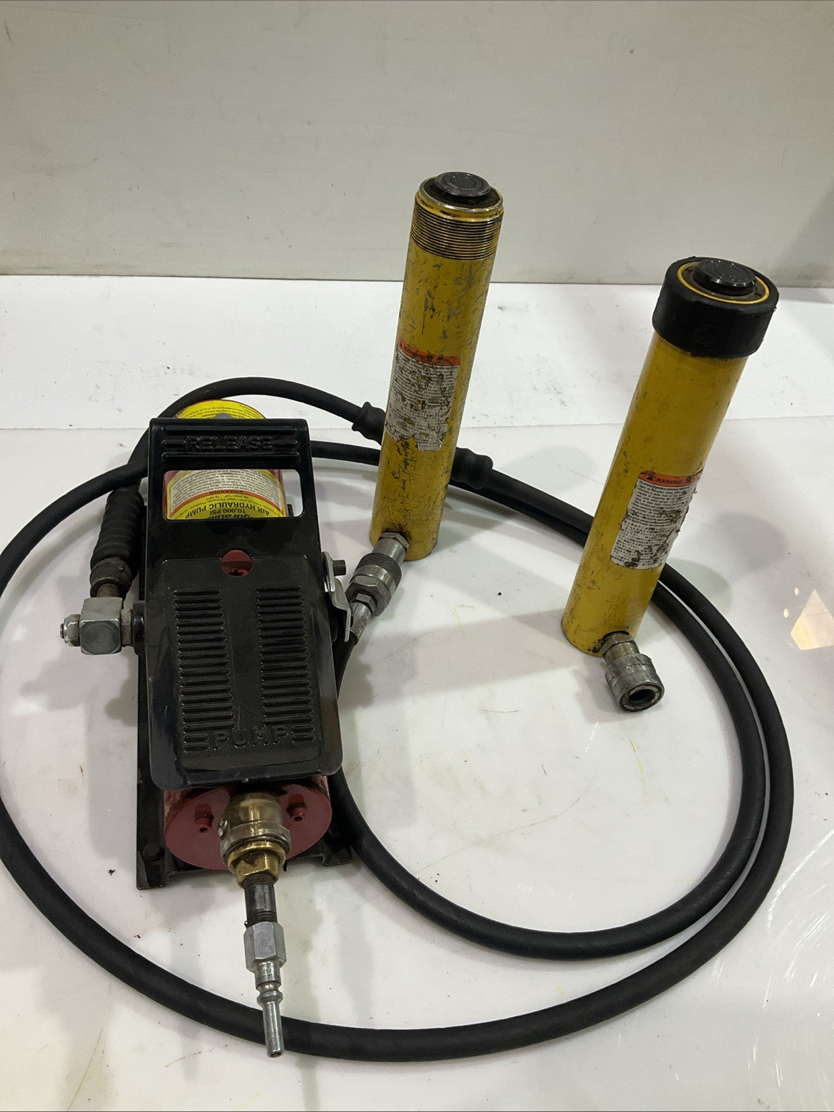ENERPAC RC108 CENTRAL HYDRAULICS 10,000PSI AIR PUMP 10 TON F4720K SET Y2M