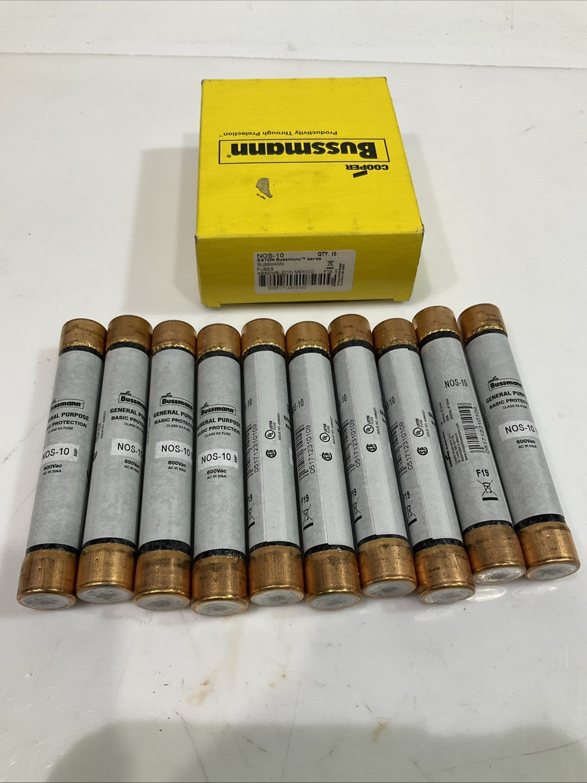 BUSSMANN NOS-10 GENERAL PURPOSE GLASS K5 FUSE LOT OF 10 Z2M