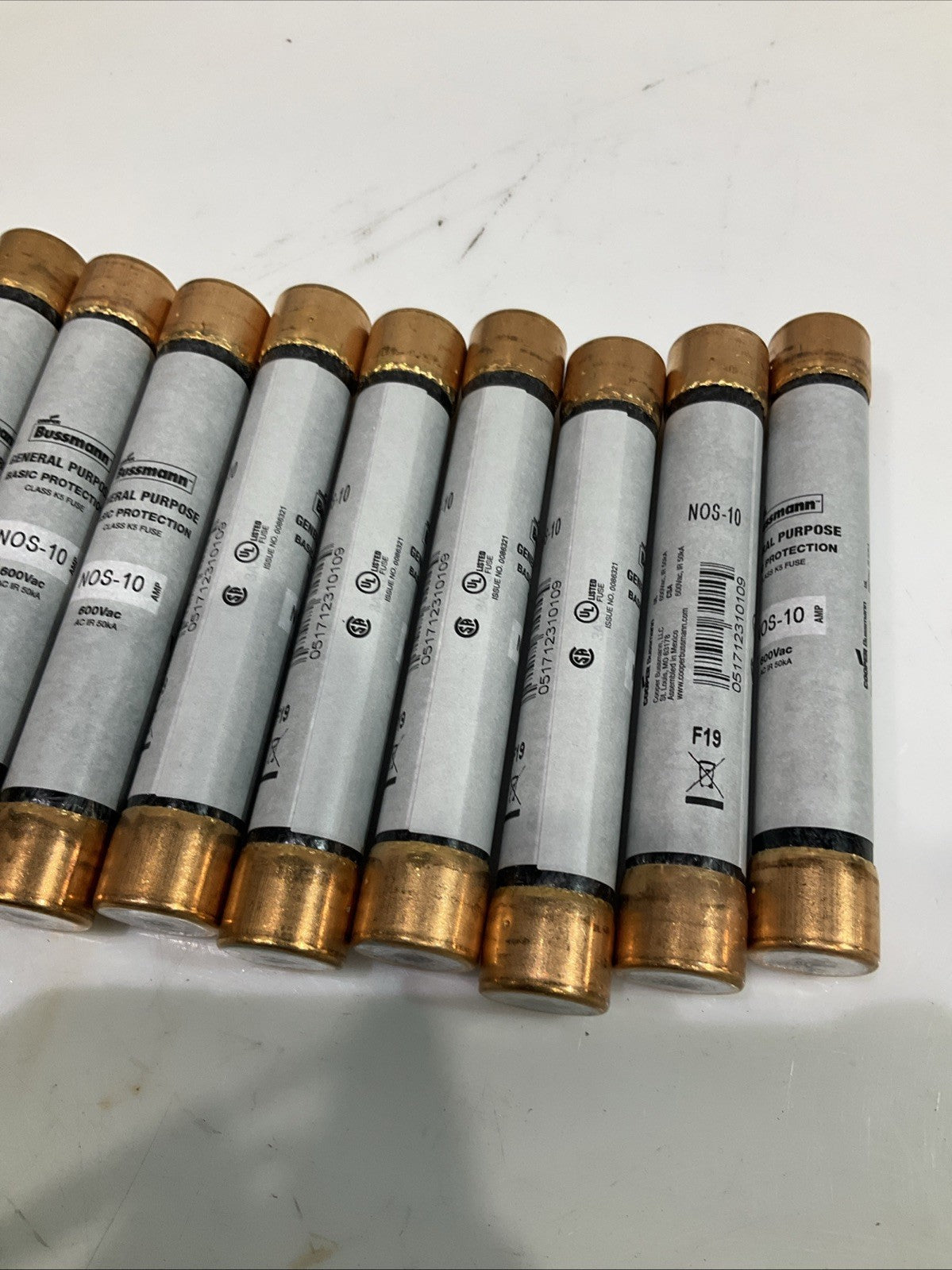BUSSMANN NOS-10 GENERAL PURPOSE GLASS K5 FUSE LOT OF 10 Z2M