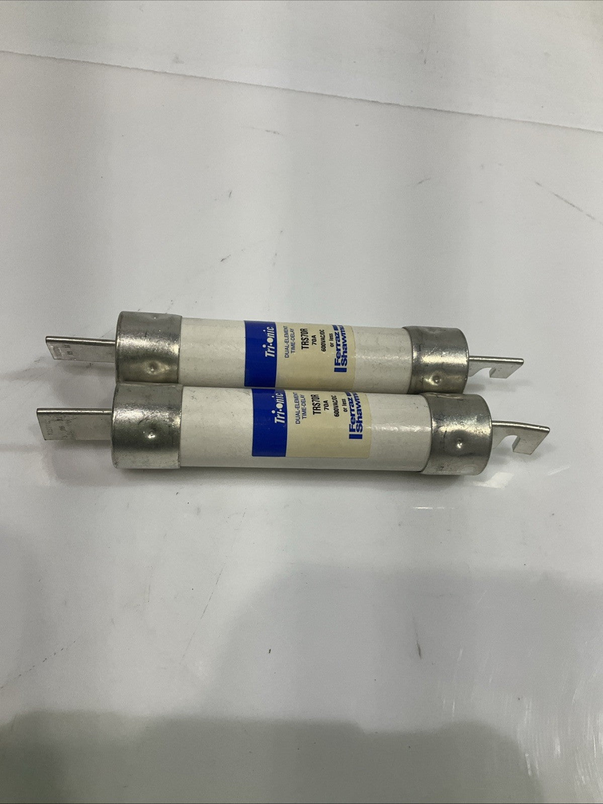 FERRAZ SHAWMUT TRS70R 70A DUAL-ELEMENT TIME DELAY FUSE LOT OF 2 Z2M