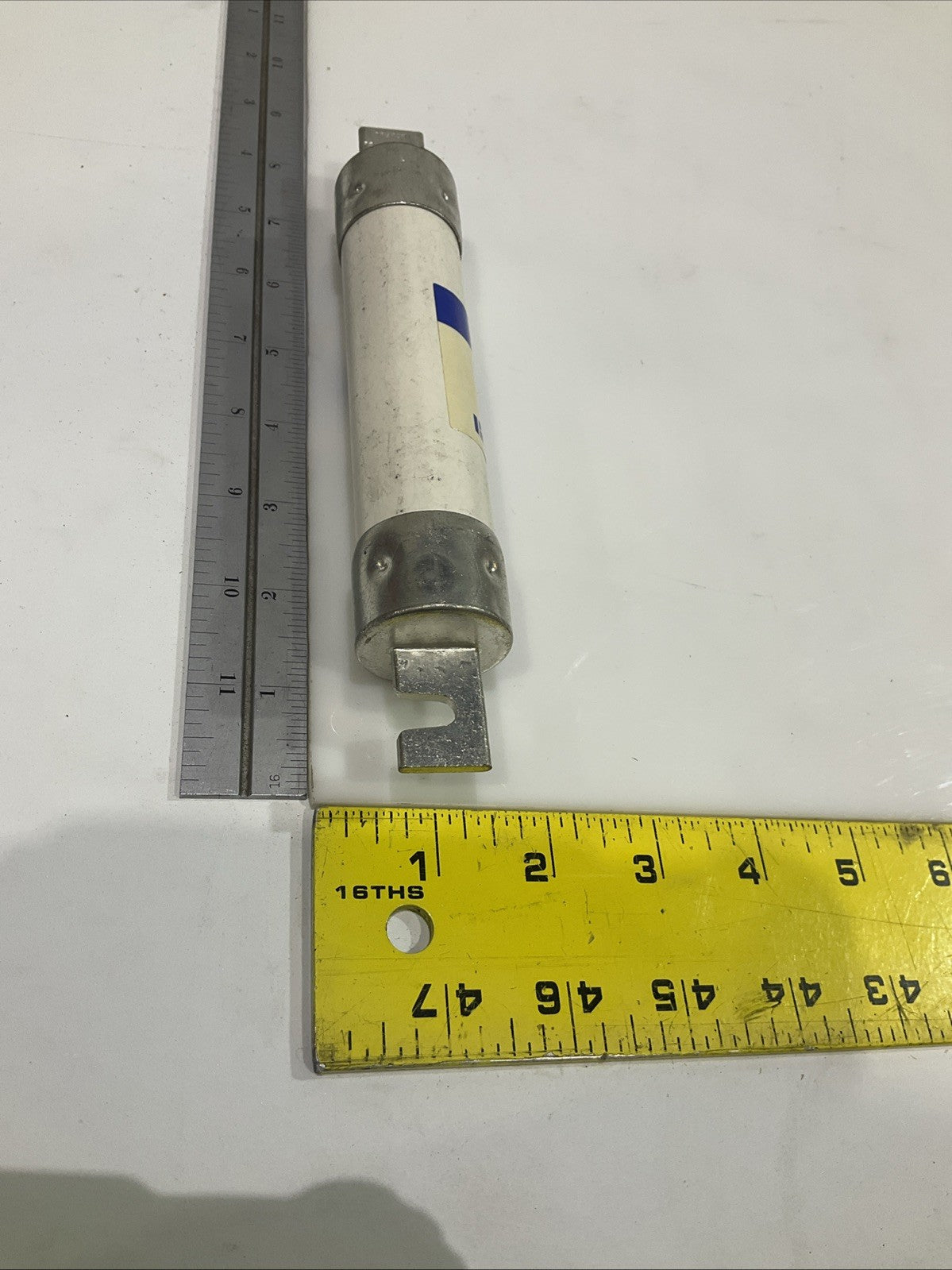FERRAZ SHAWMUT TRS70R 70A DUAL-ELEMENT TIME DELAY FUSE LOT OF 2 Z2M