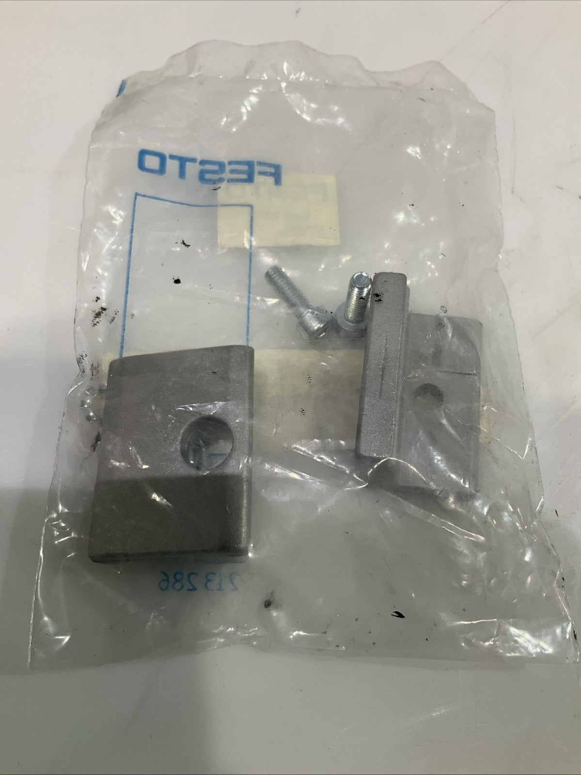FESTO 36173 SMBU 1-B SENSORS DNGU / DNU MOUNTAIN KIT SENSORS LOT OF 6 Z2M