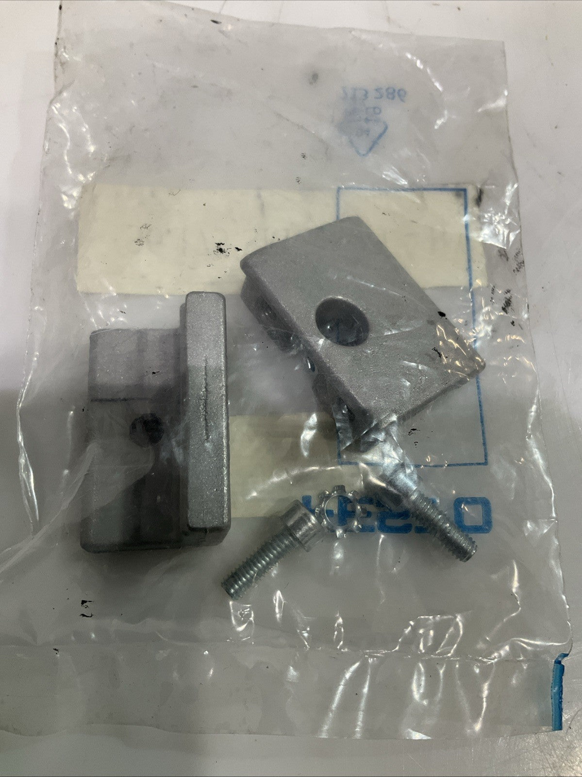 FESTO 36173 SMBU 1-B SENSORS DNGU / DNU MOUNTAIN KIT SENSORS LOT OF 6 Z2M