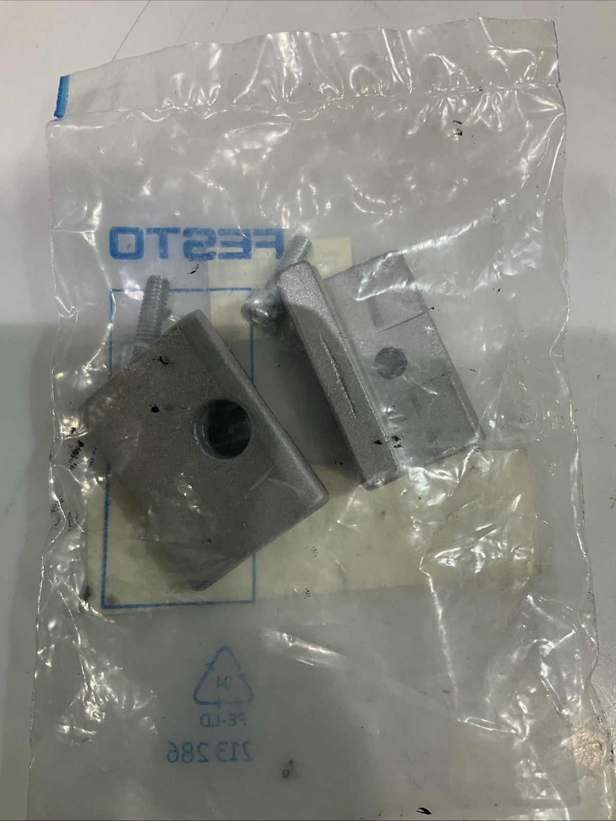 FESTO 36173 SMBU 1-B SENSORS DNGU / DNU MOUNTAIN KIT SENSORS LOT OF 6 Z2M