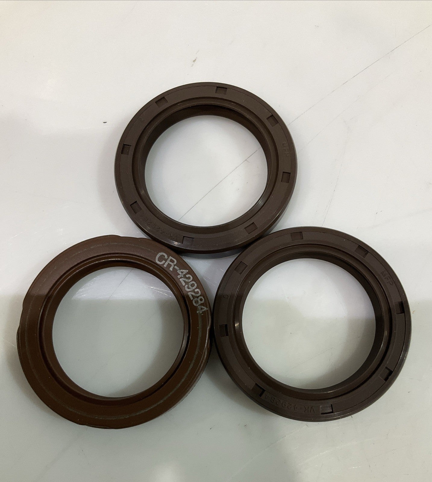 EATON-VICKERS 429284 CR-429284 SHAFT SEAL LOT OF 3 Z2M