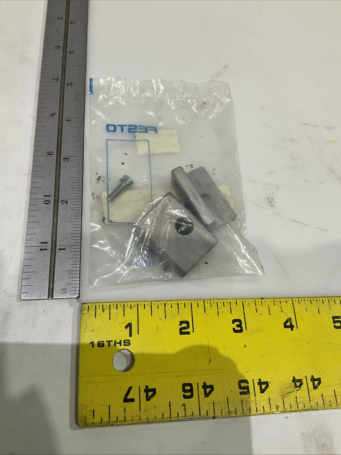 FESTO 36173 SMBU 1-B SENSORS DNGU / DNU MOUNTAIN KIT SENSORS LOT OF 6 Z2M