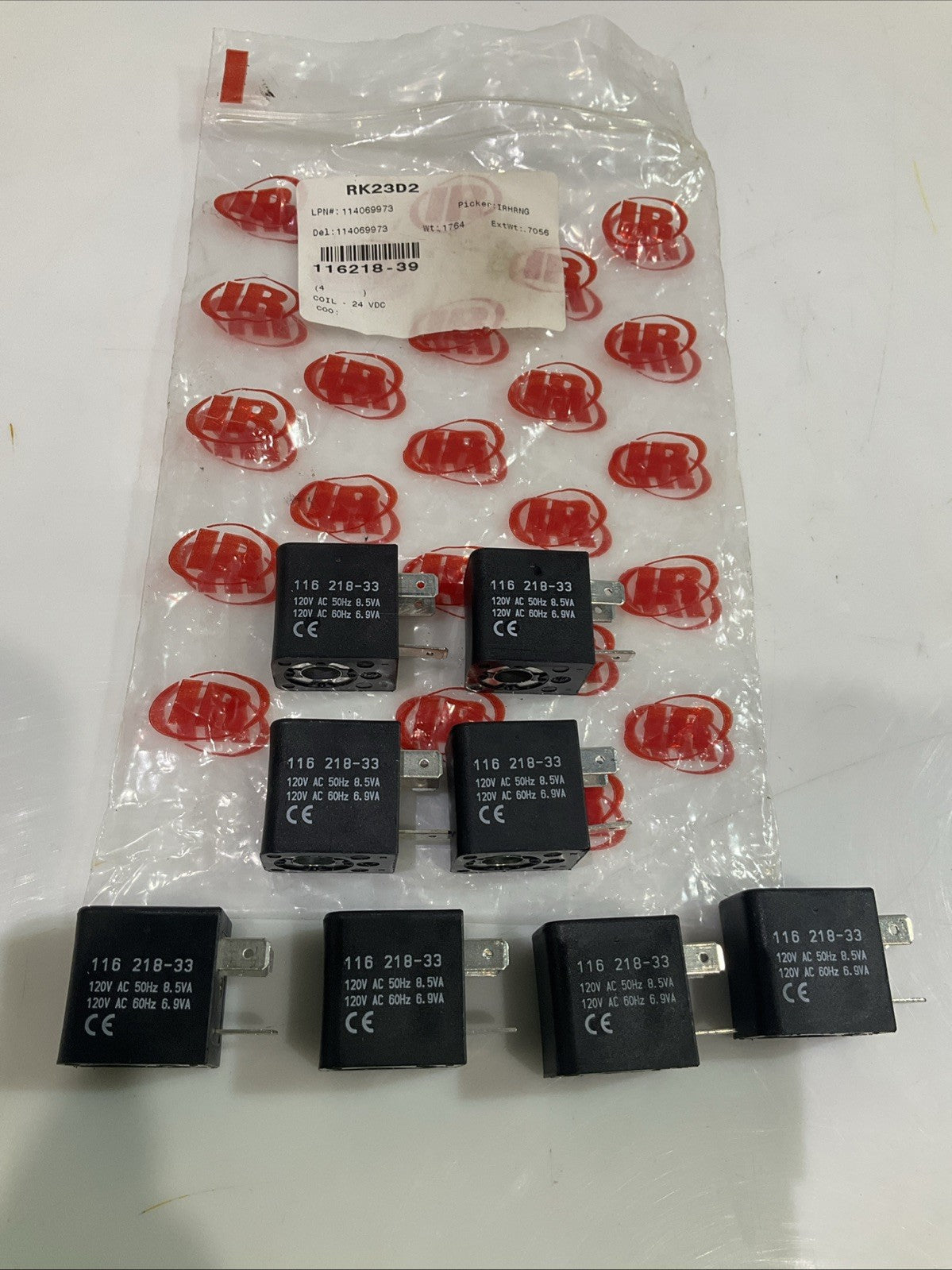 IR 116-218-33 SOLENOID VALVE COIL 120VDC 50/60HZ LOT OF 8 Z2M