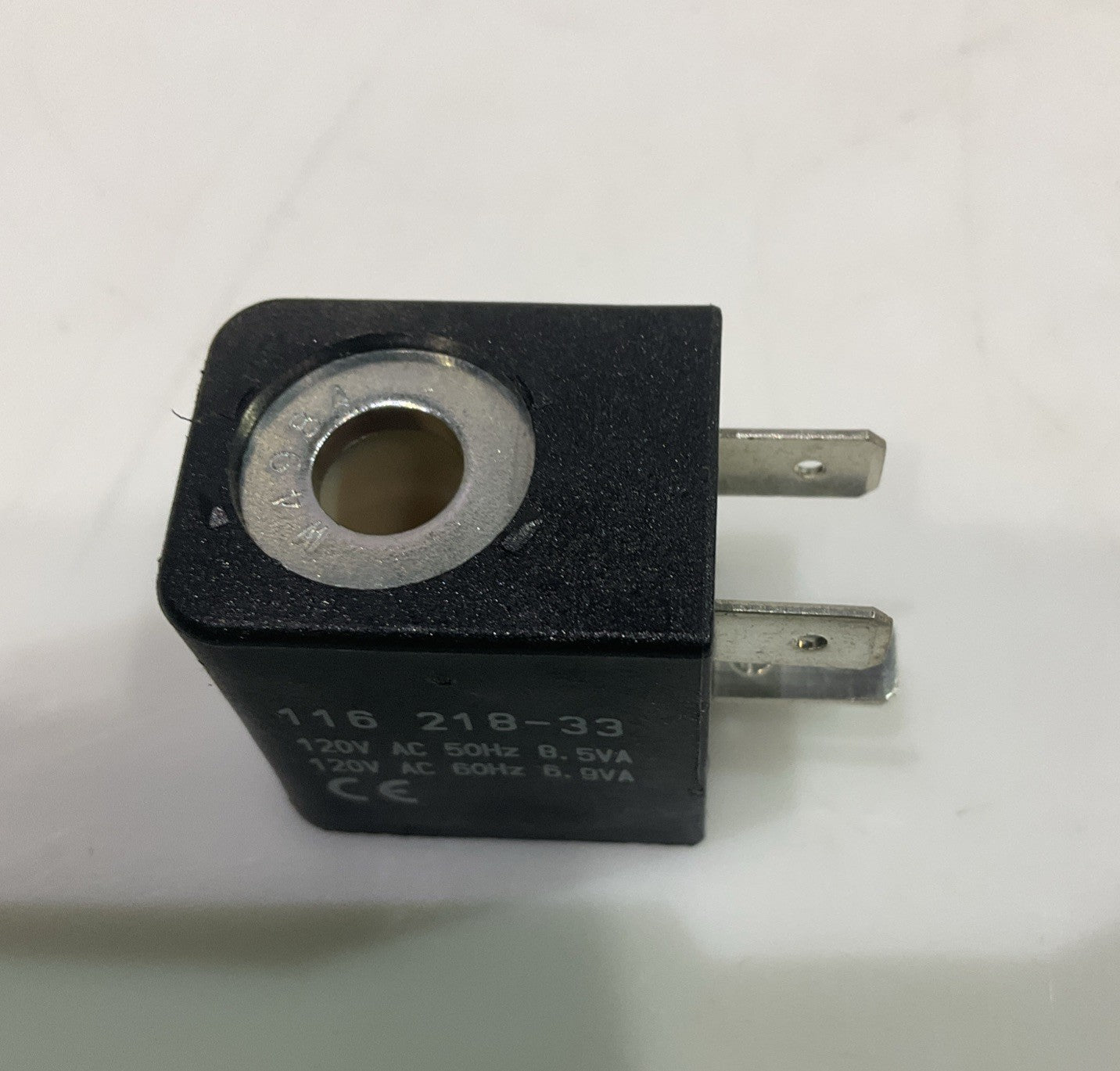 IR 116-218-33 SOLENOID VALVE COIL 120VDC 50/60HZ LOT OF 8 Z2M