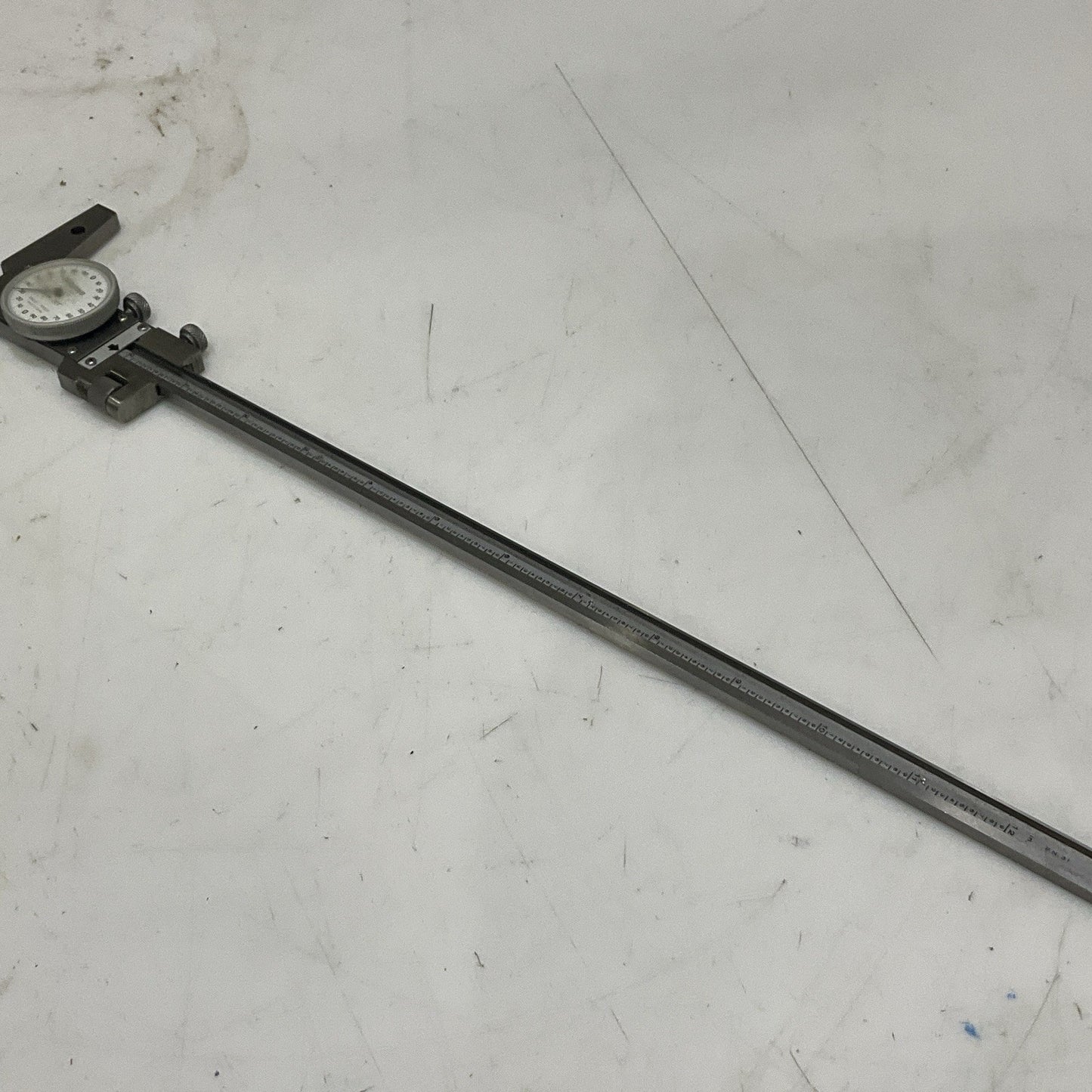 MITUTOYO 159775 12 IN CALIPER WITH CASE PN 31 STAINLESS STEEL .001 IN Z2M